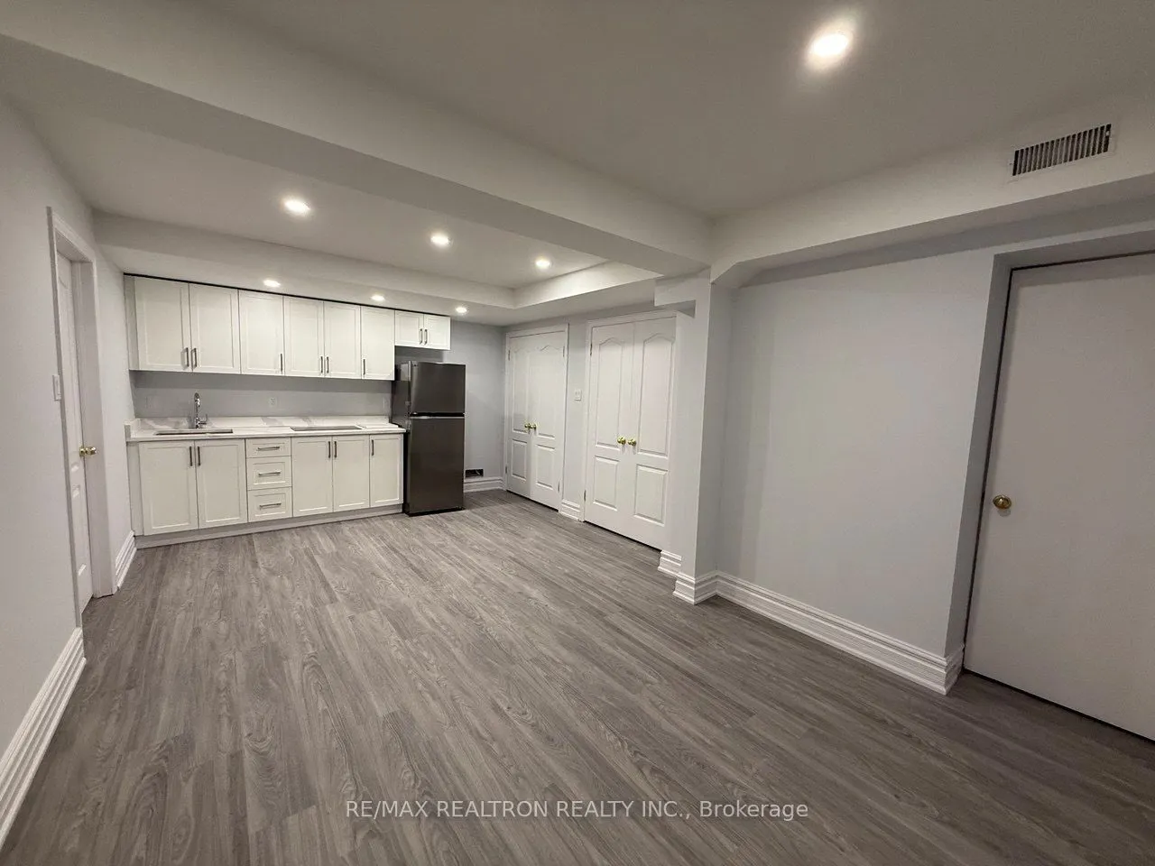 206 Corner Ridge Road, #Basement Unit One