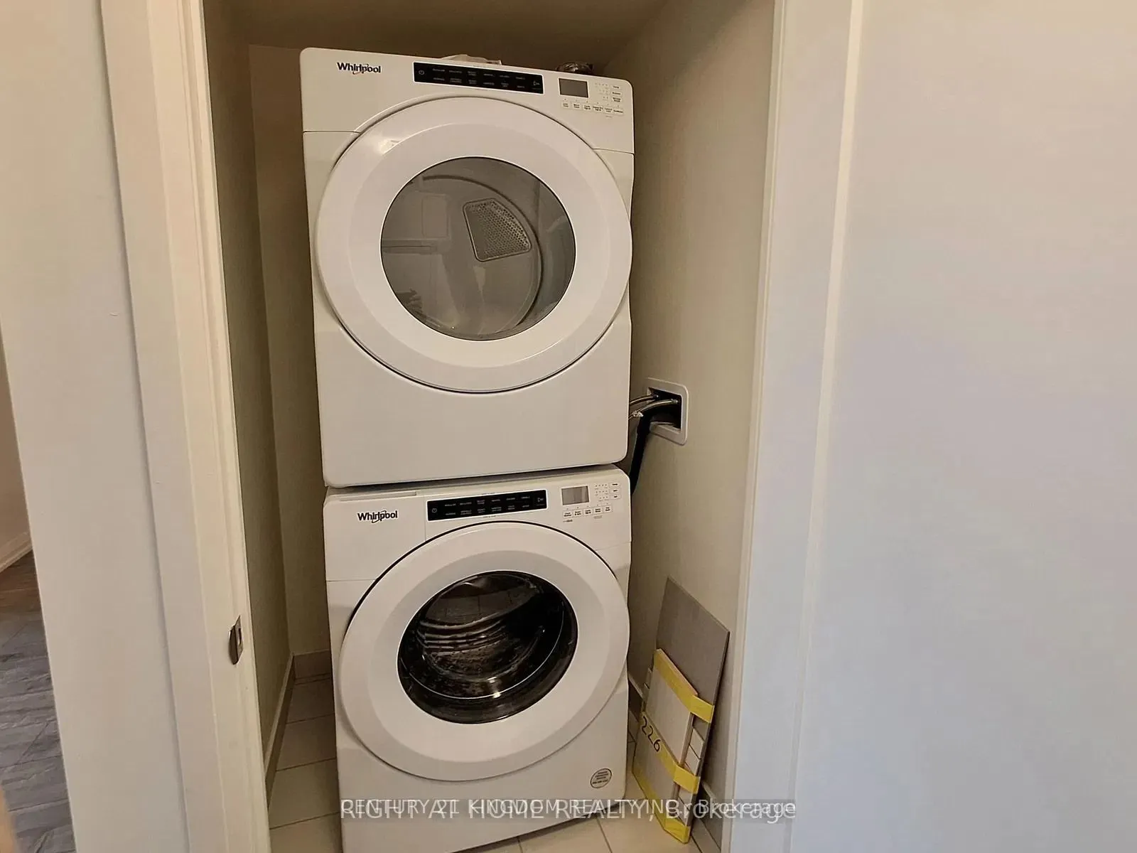 8960 Jane Street, #434