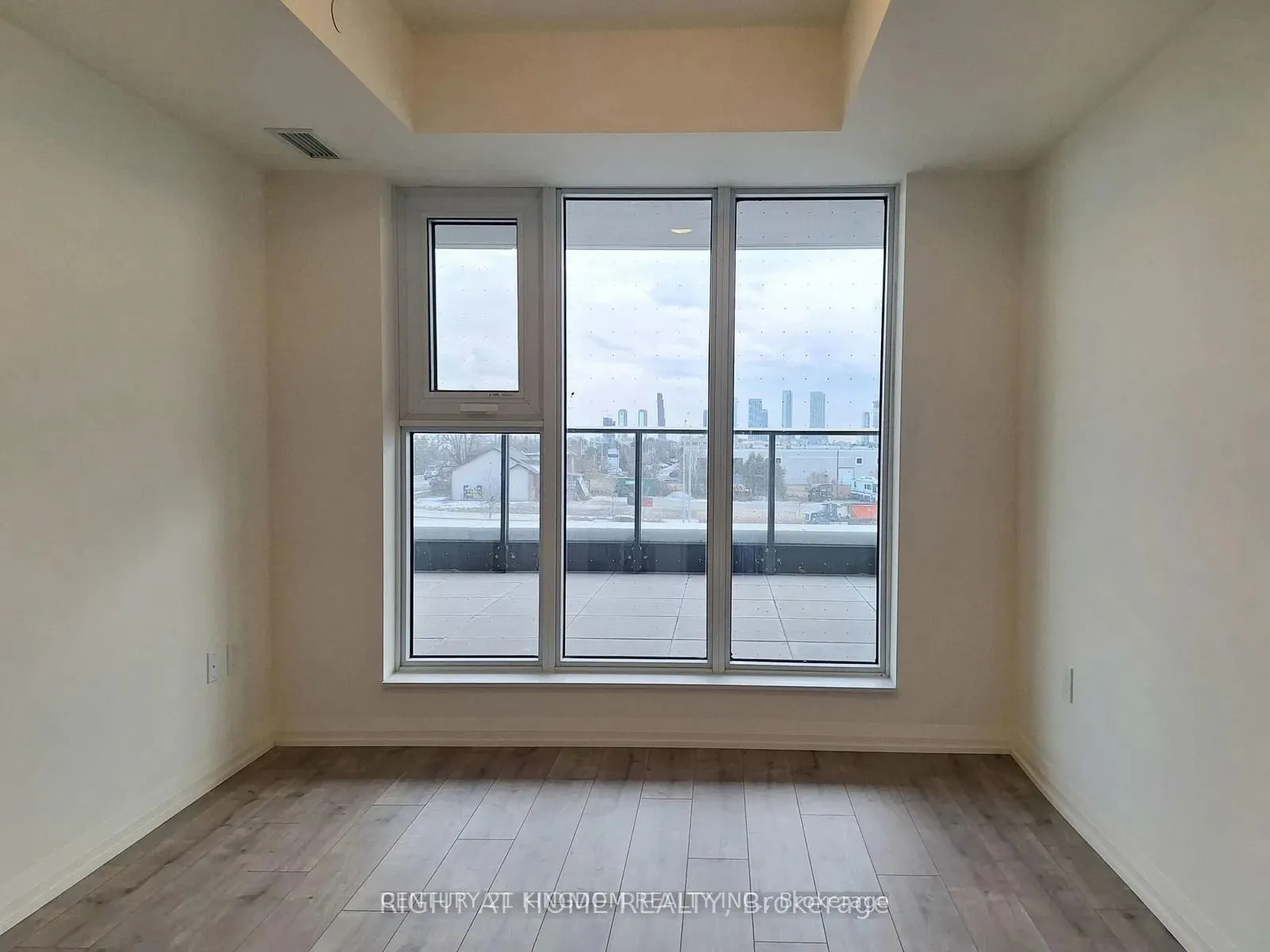 8960 Jane Street, #434