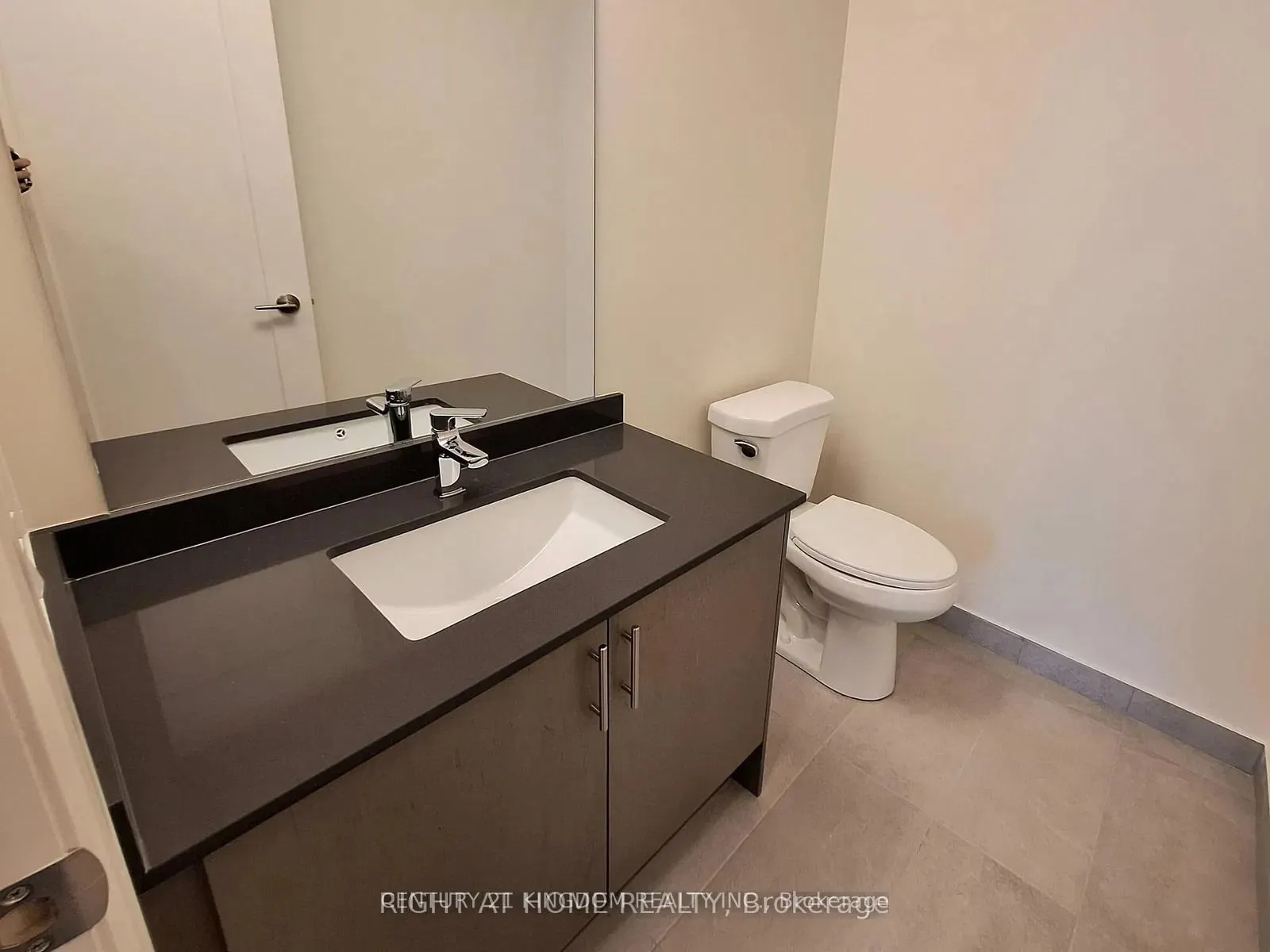 8960 Jane Street, #434