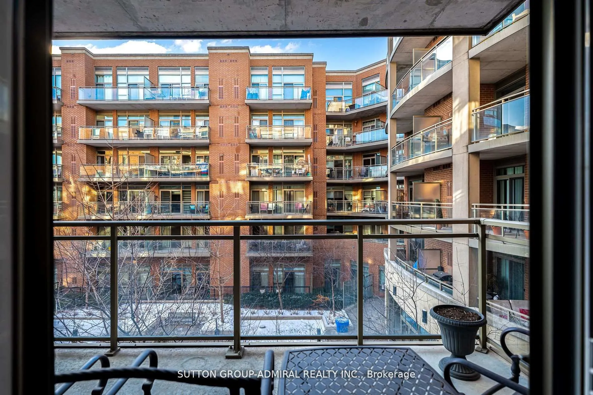 281 Woodbridge Avenue, #342