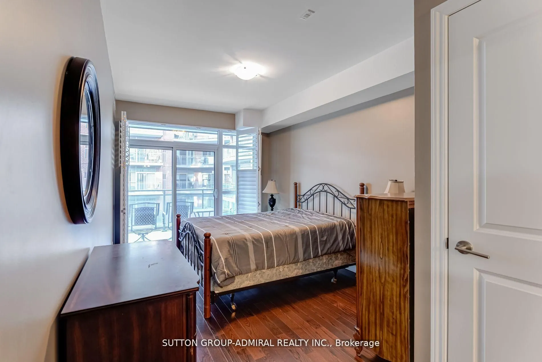 281 Woodbridge Avenue, #342