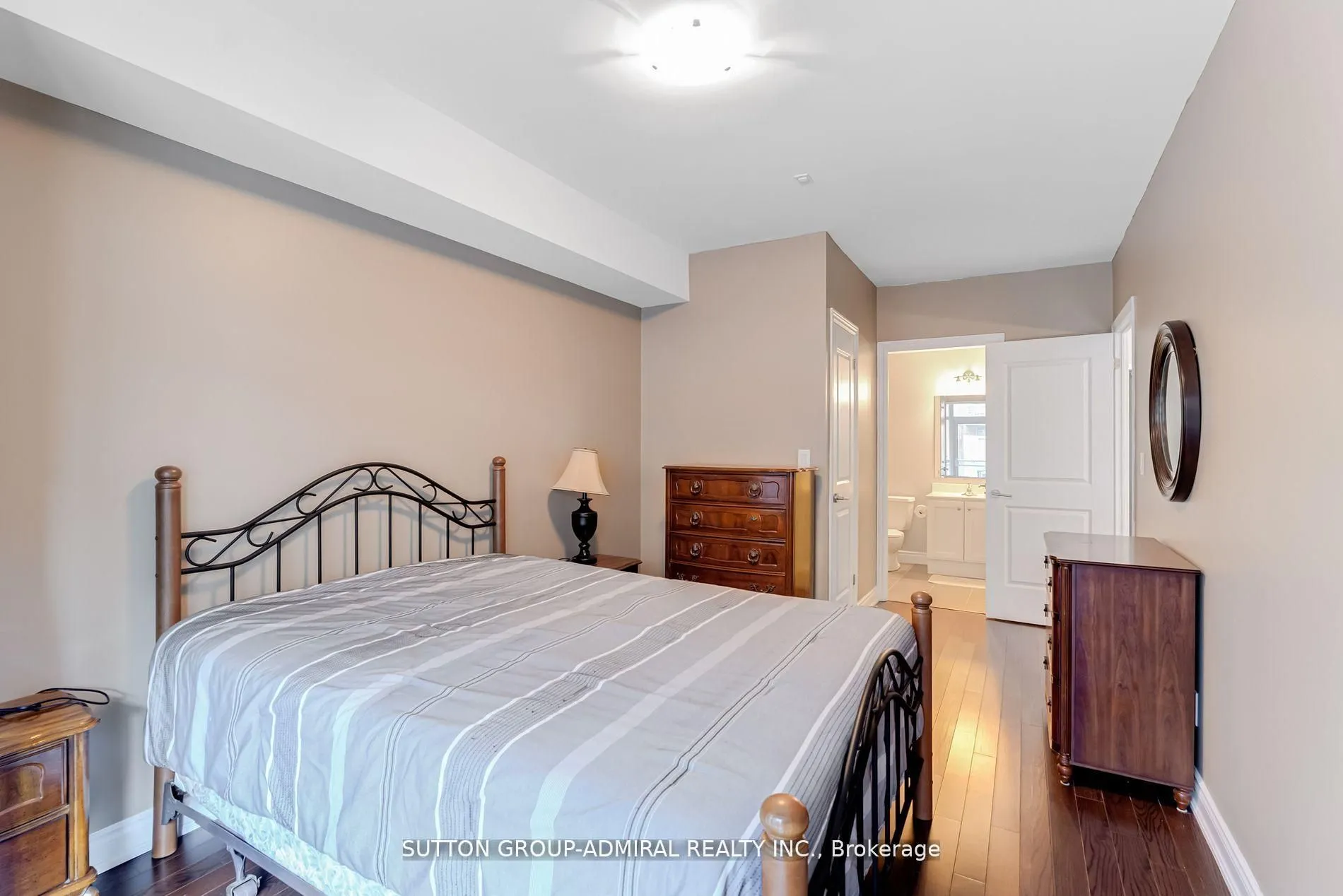 281 Woodbridge Avenue, #342