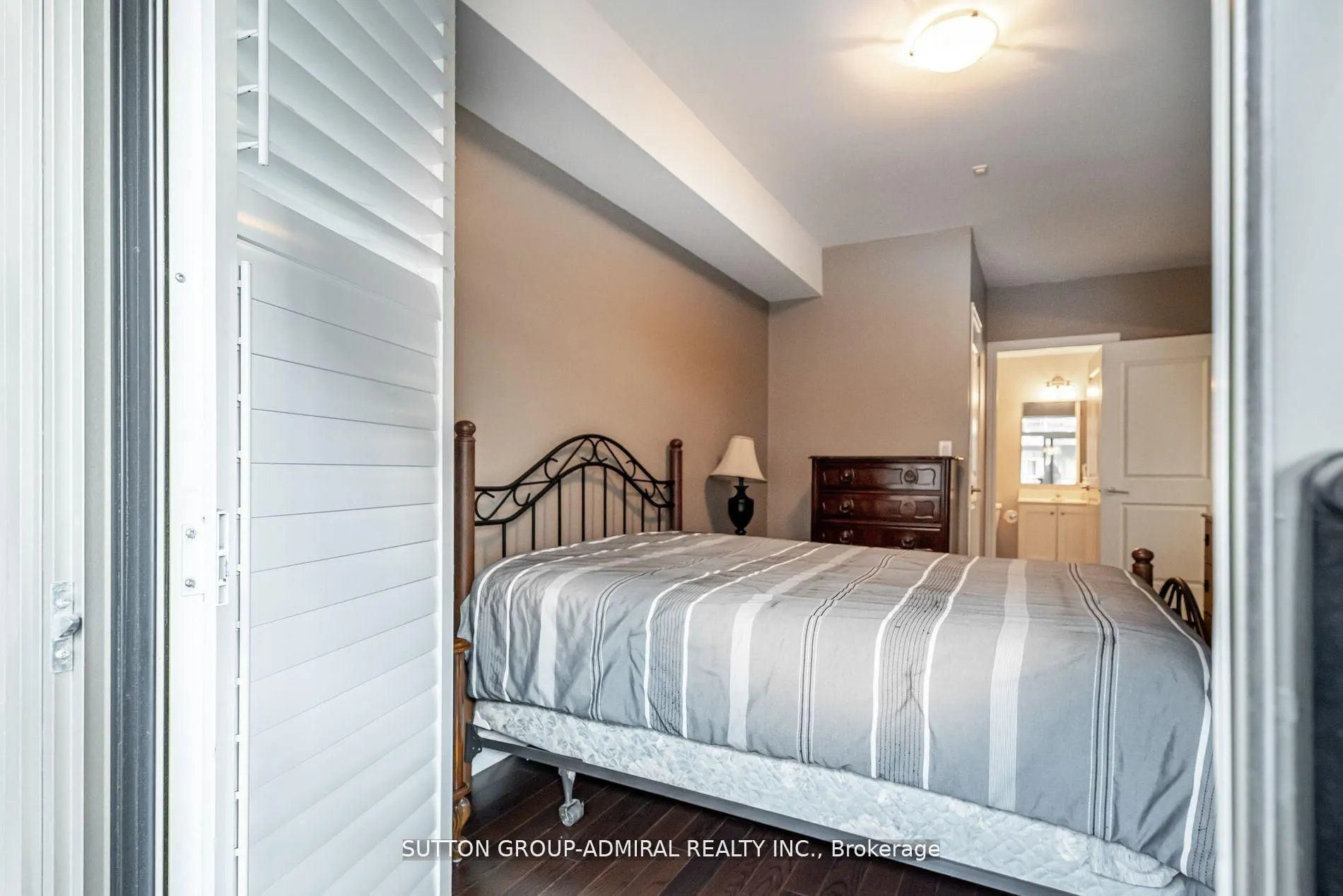 281 Woodbridge Avenue, #342