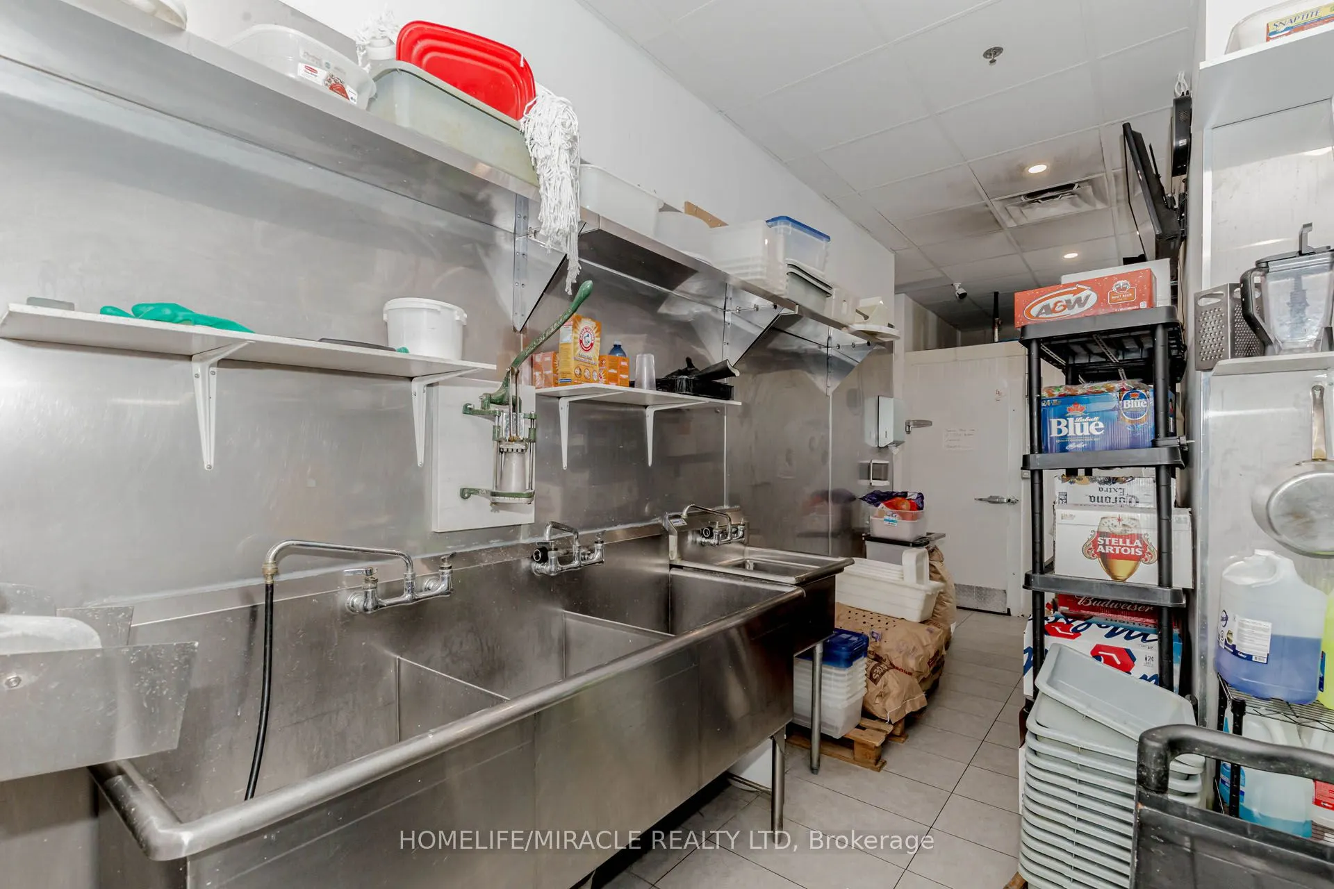 1840 Major Mackenzie Drive, #6 & 7