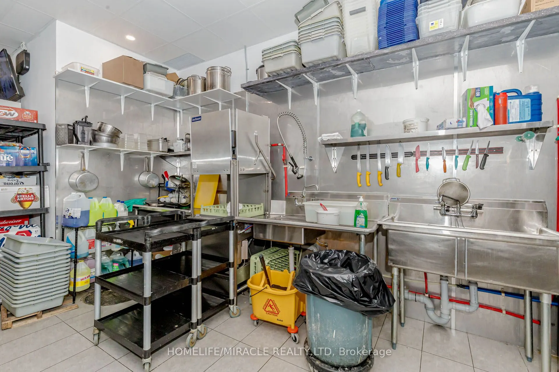 1840 Major Mackenzie Drive, #6 & 7