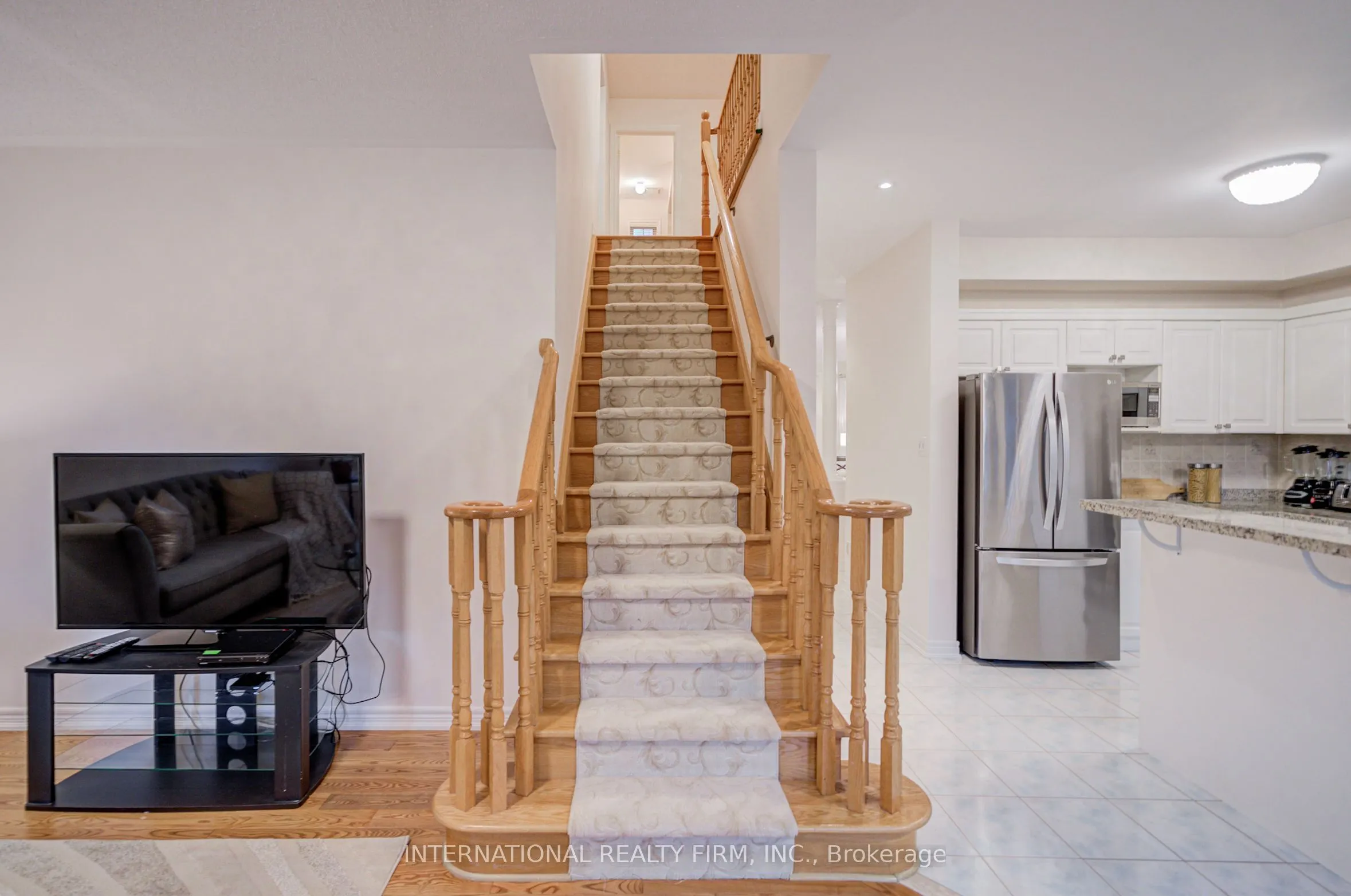 77 Saint James Avenue