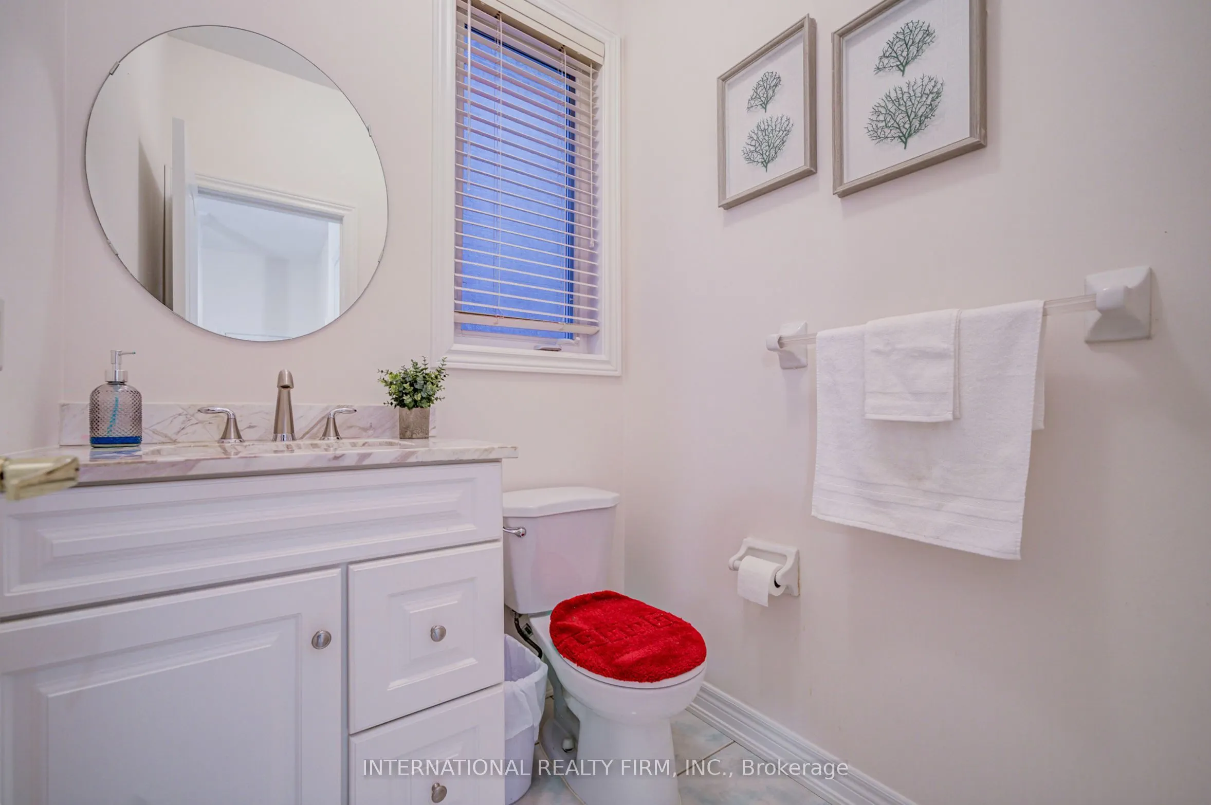 77 Saint James Avenue