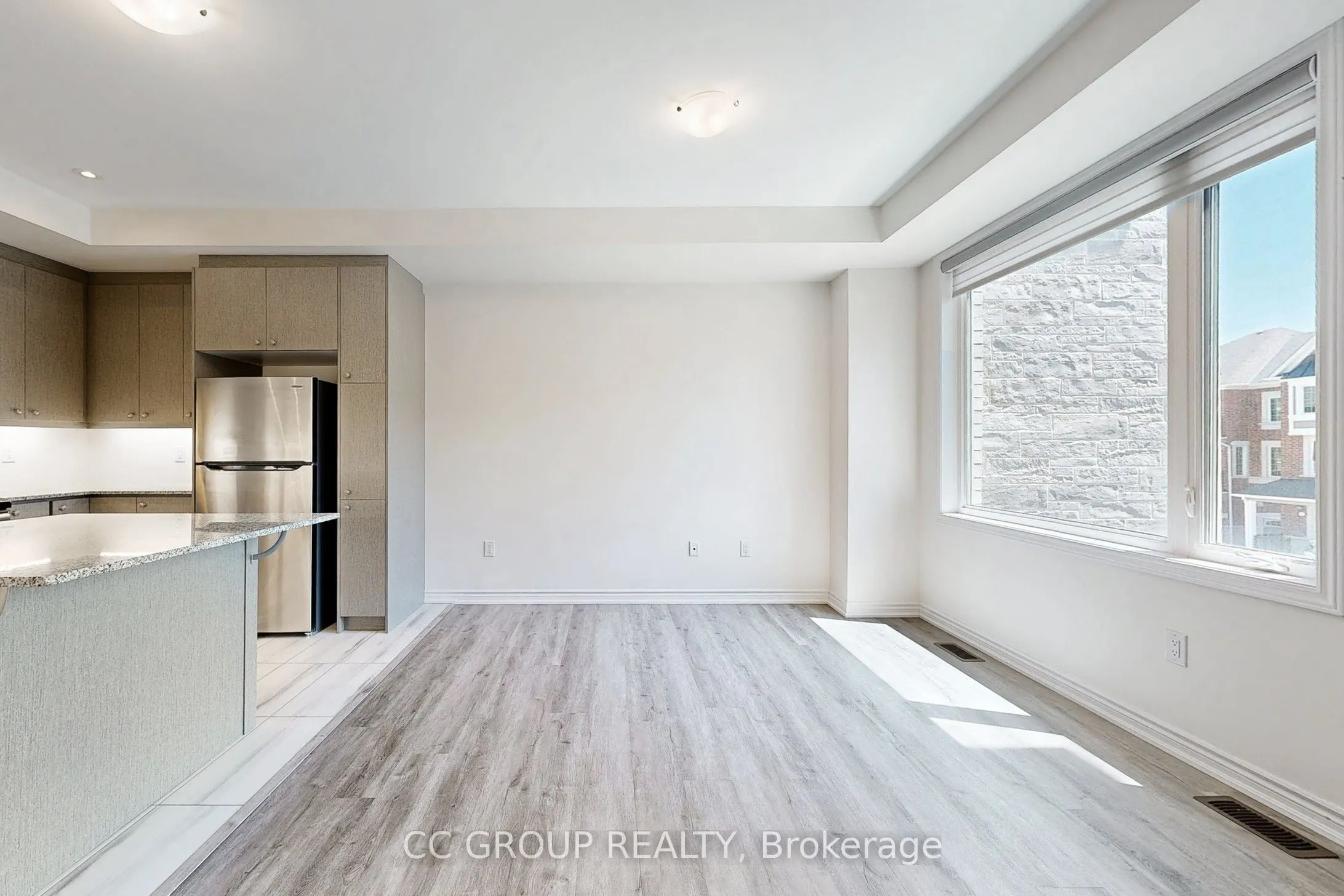 30 Thomas Frisby Jr Crescent