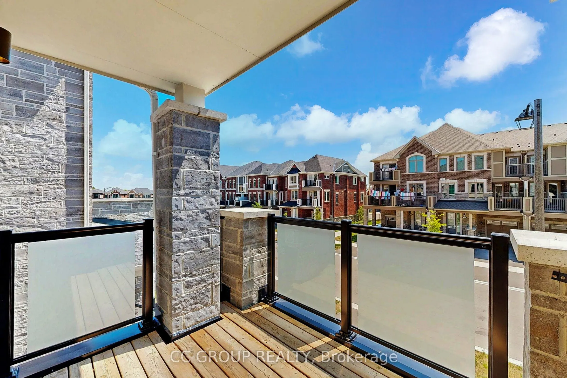 30 Thomas Frisby Jr Crescent