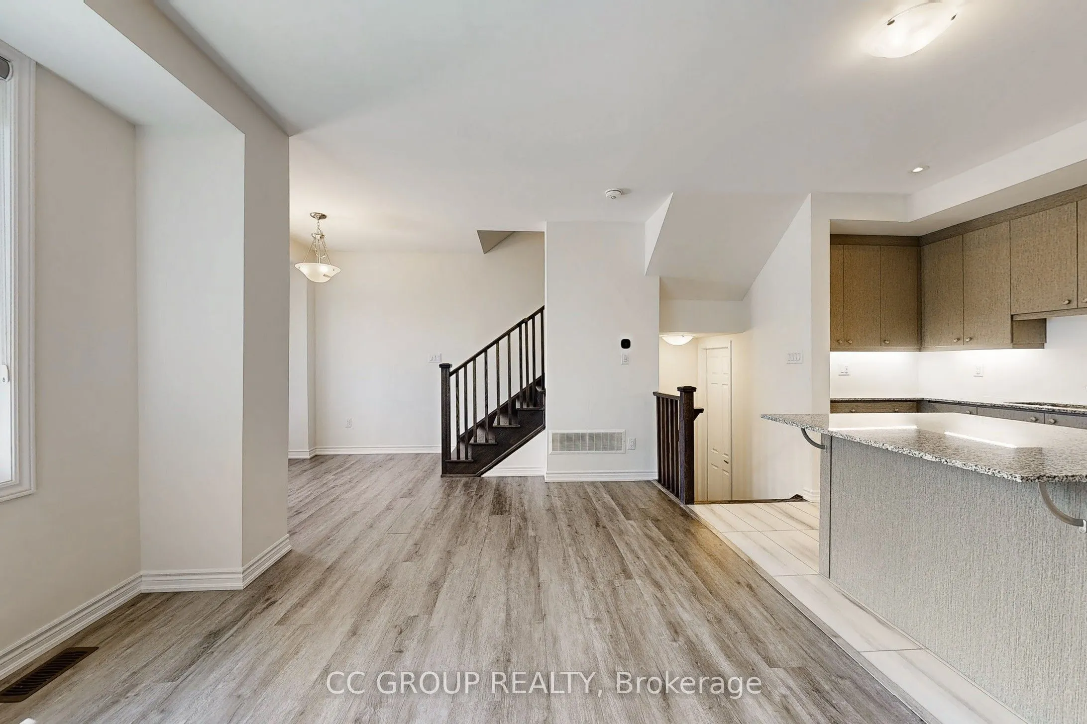 30 Thomas Frisby Jr Crescent