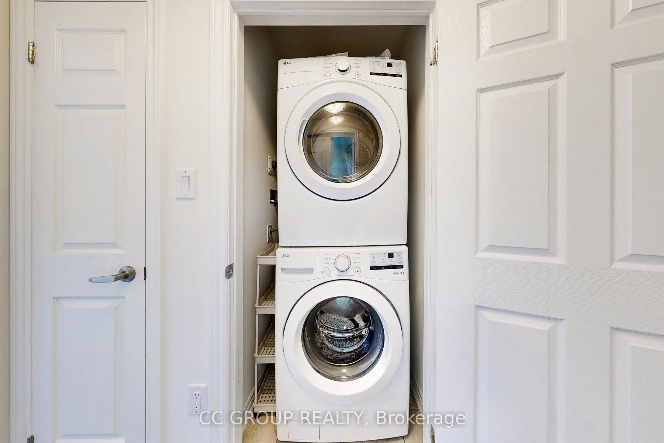 30 Thomas Frisby Jr Crescent