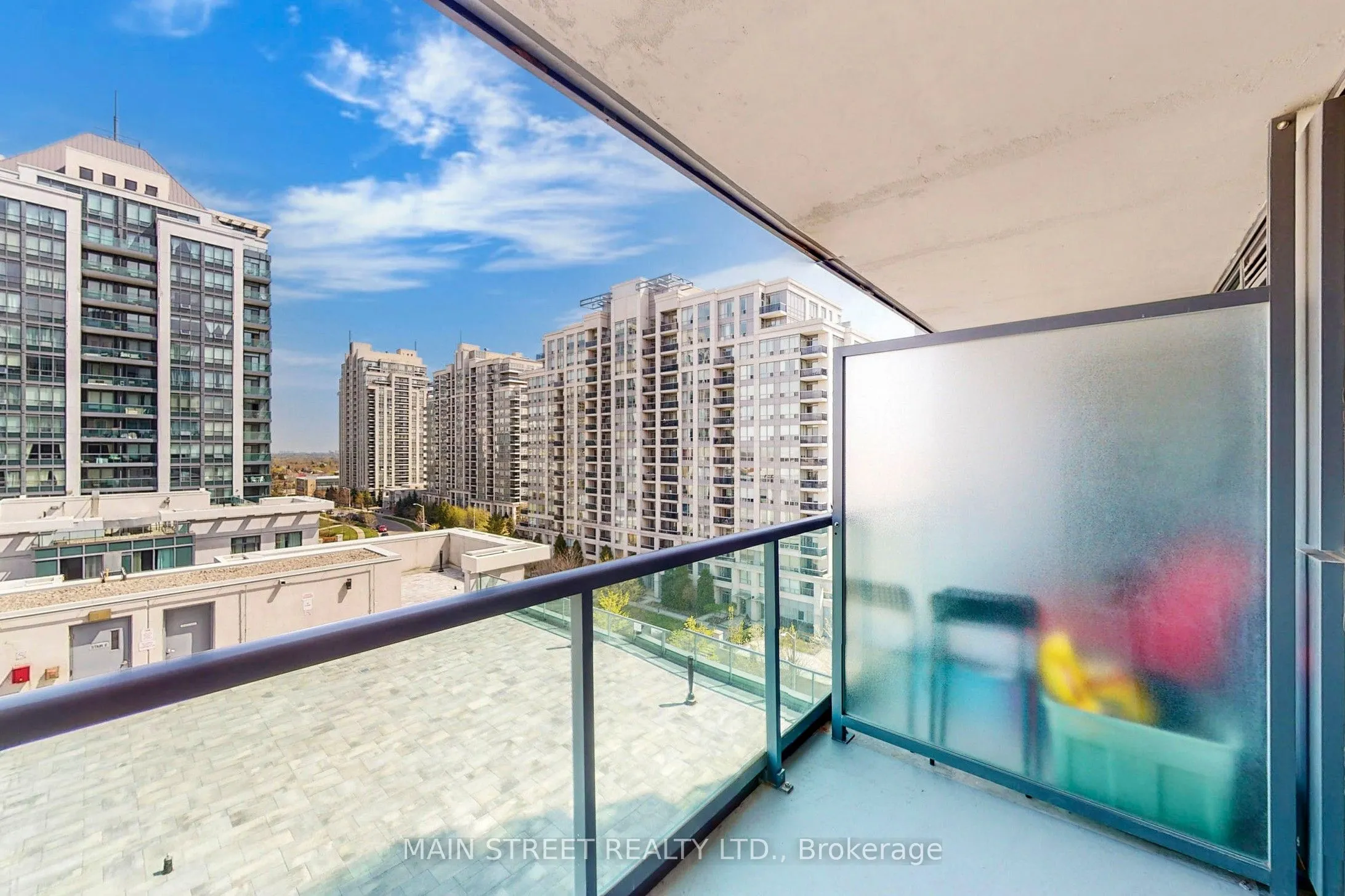 30 North Park Road, #903