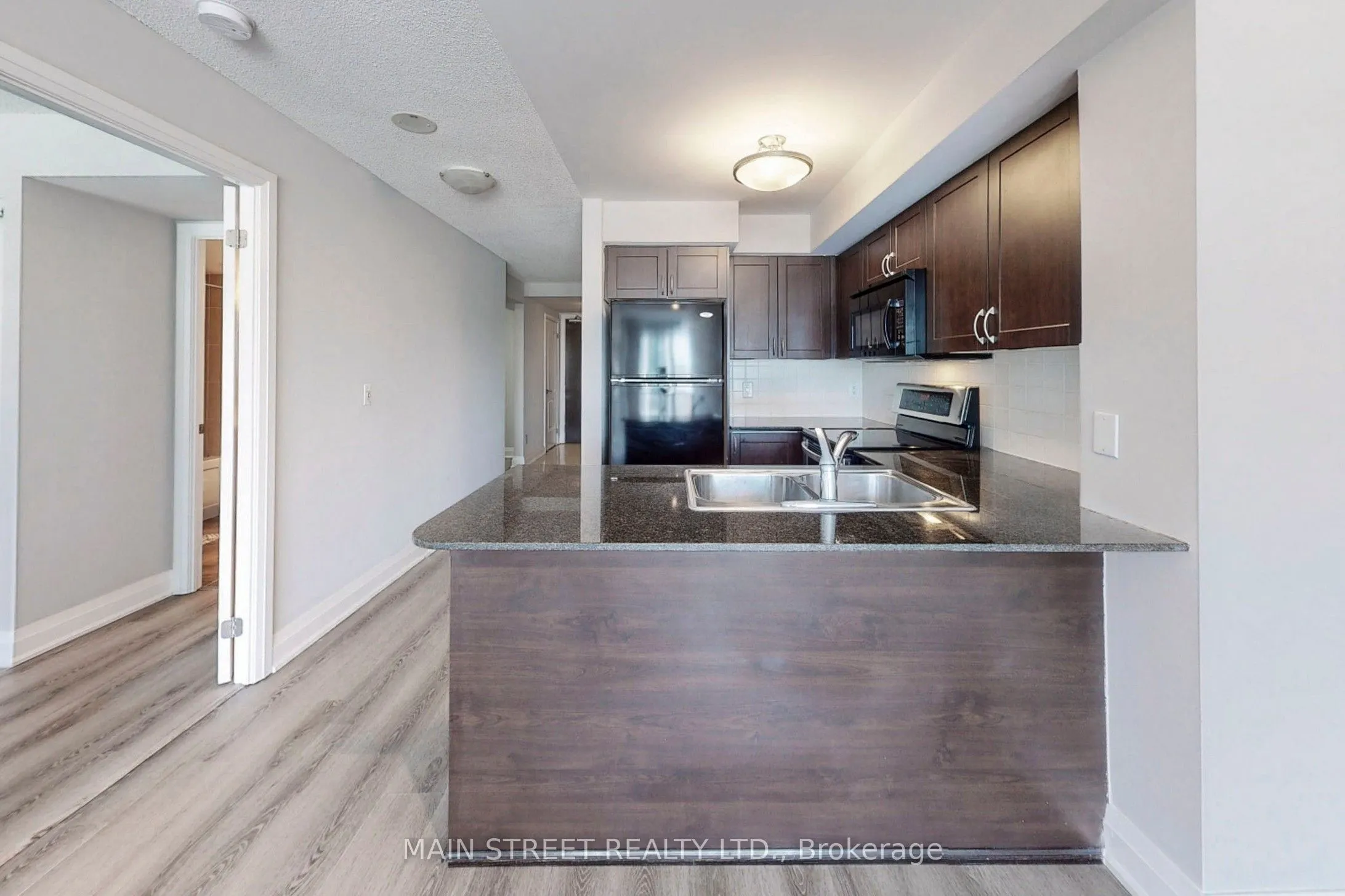 30 North Park Road, #903