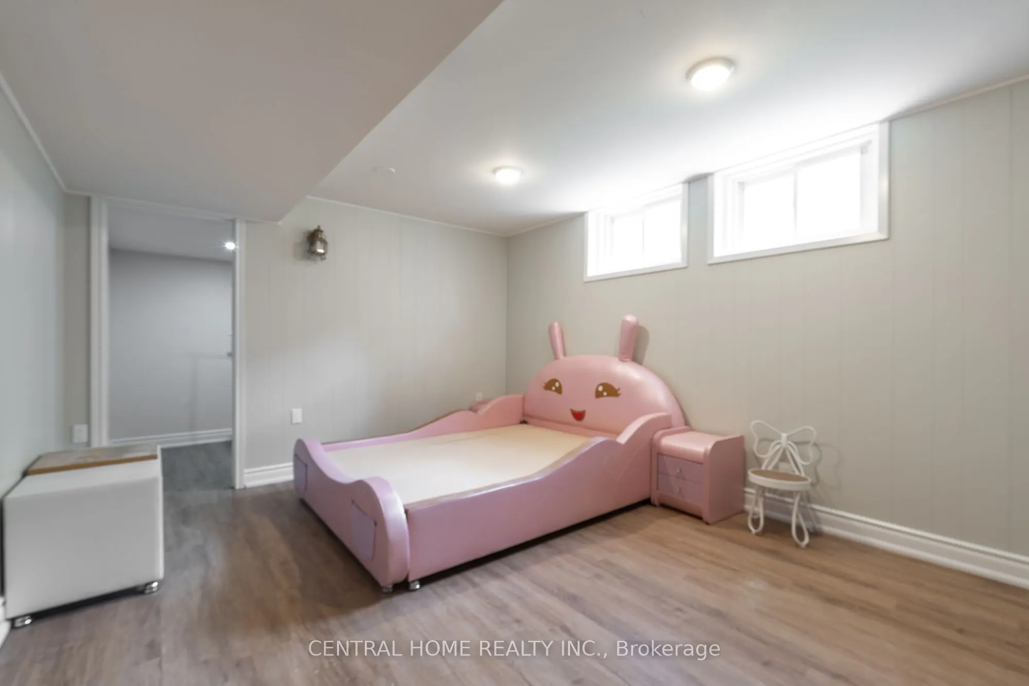 17 Alanadale Avenue, #Bsmt