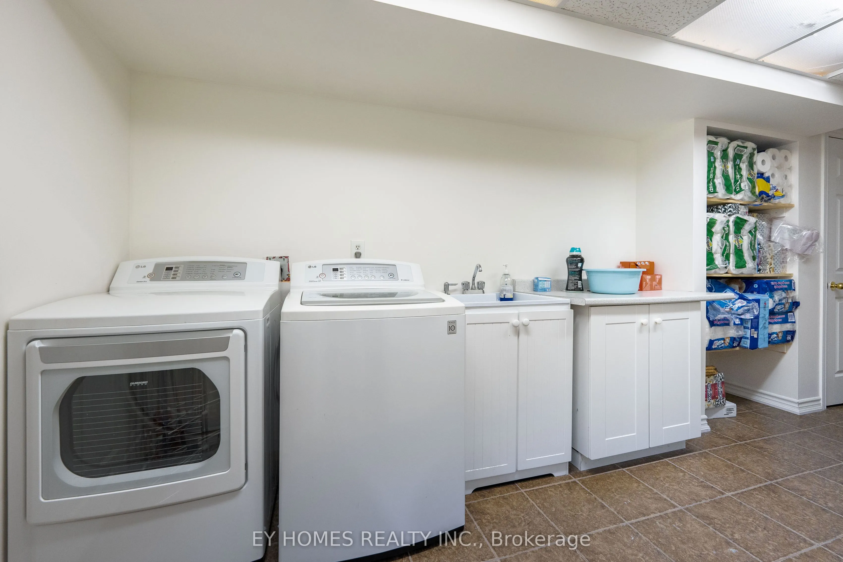 285 St. Joan Of Arc Avenue