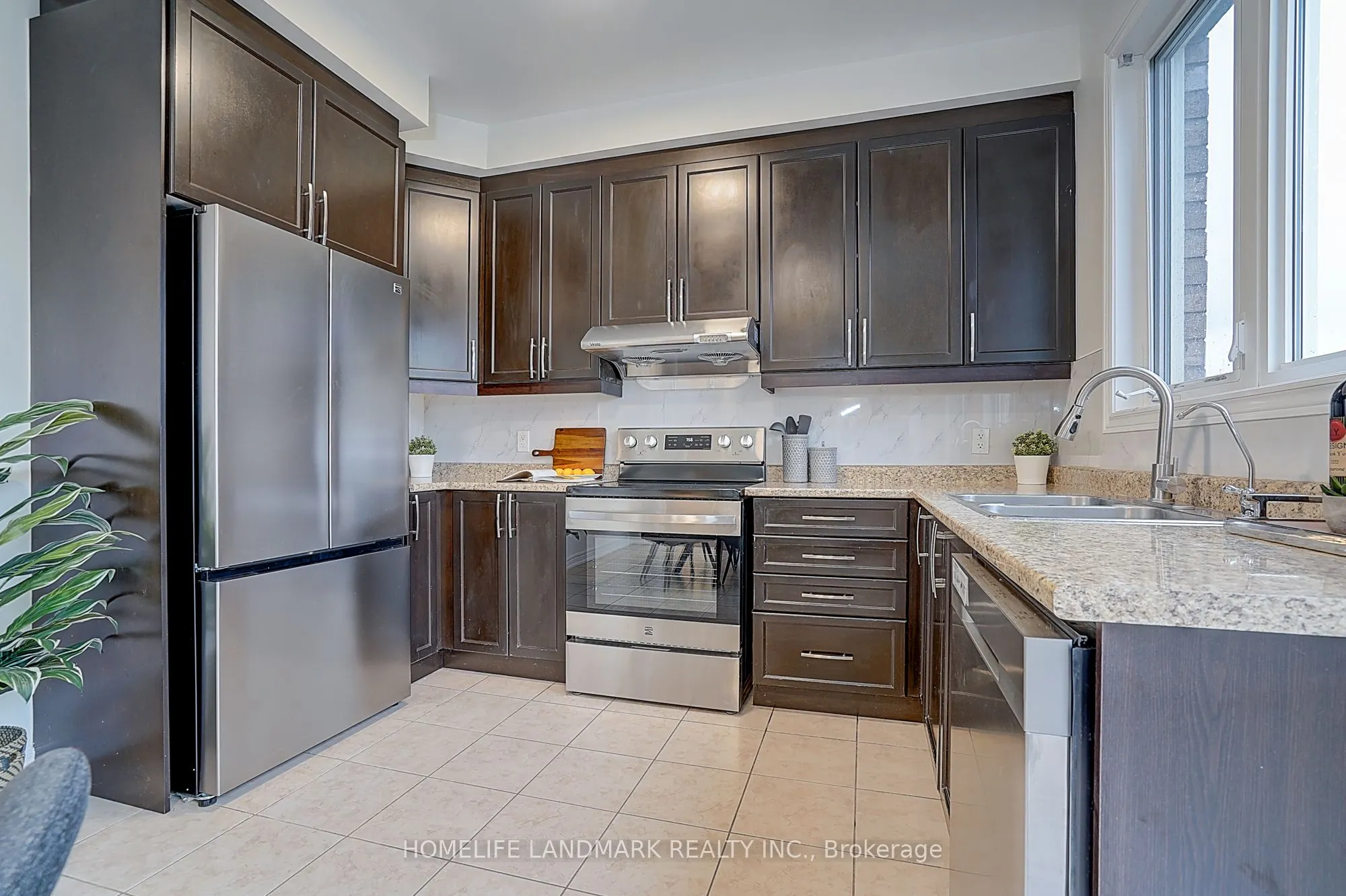 16 beacon piont Street