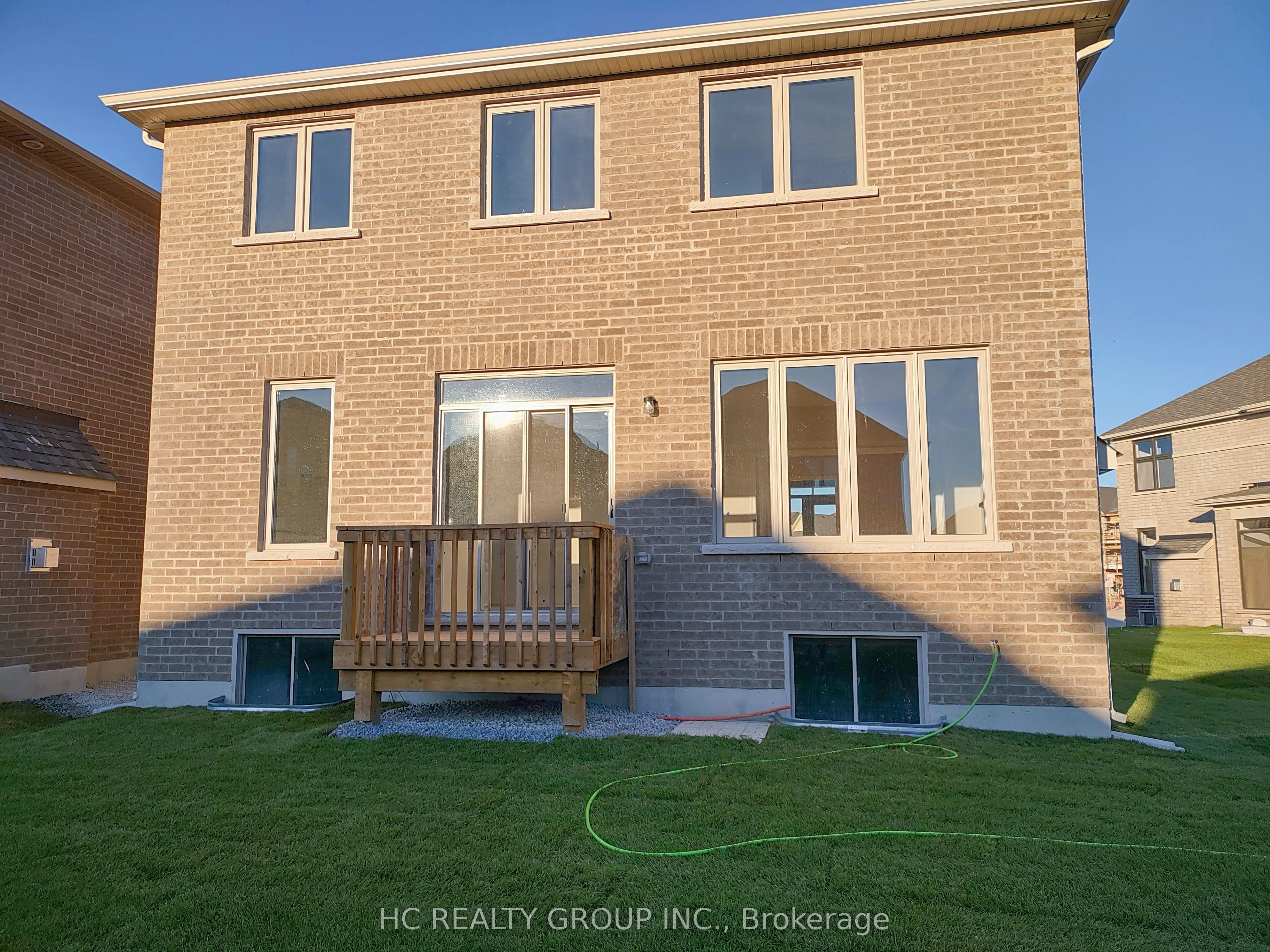 4 Sam Battaglia Crescent