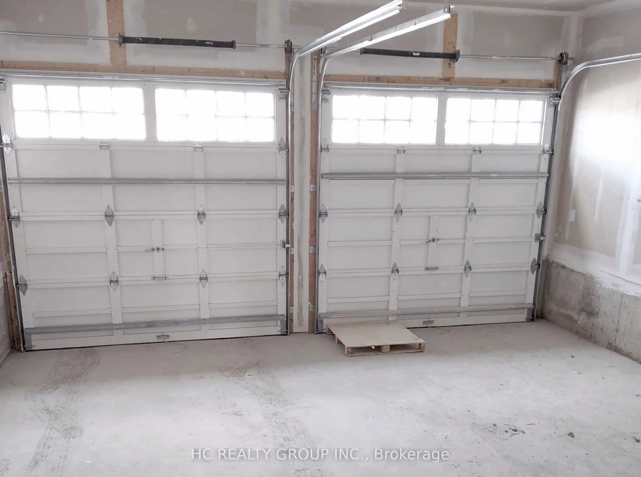 4 Sam Battaglia Crescent