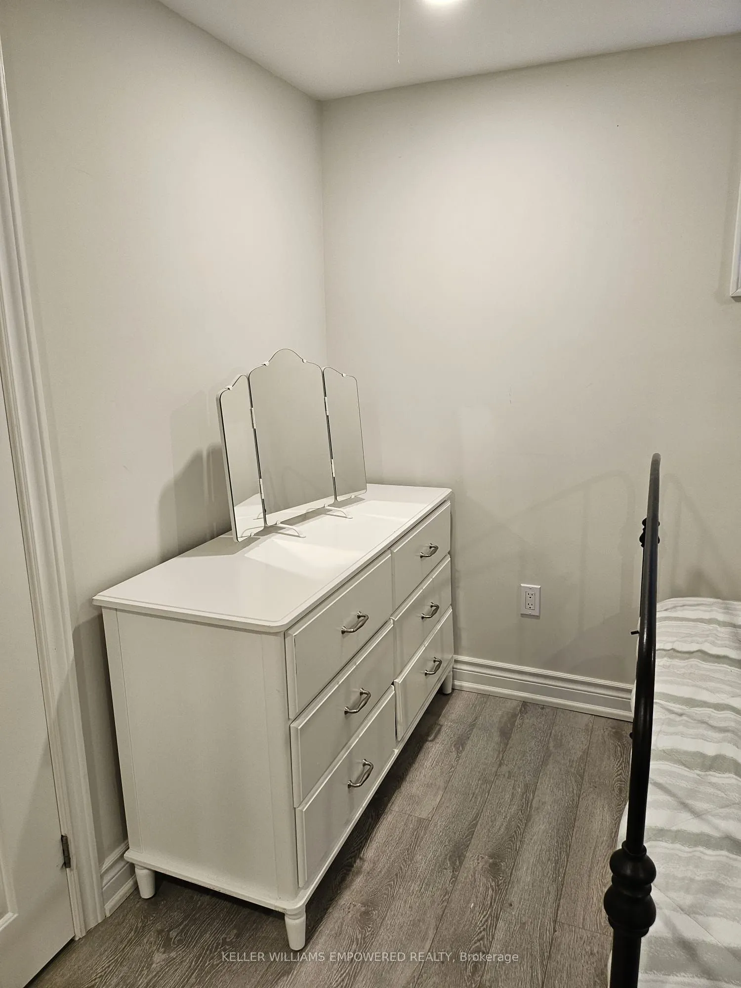 333 Paliser Crescent S