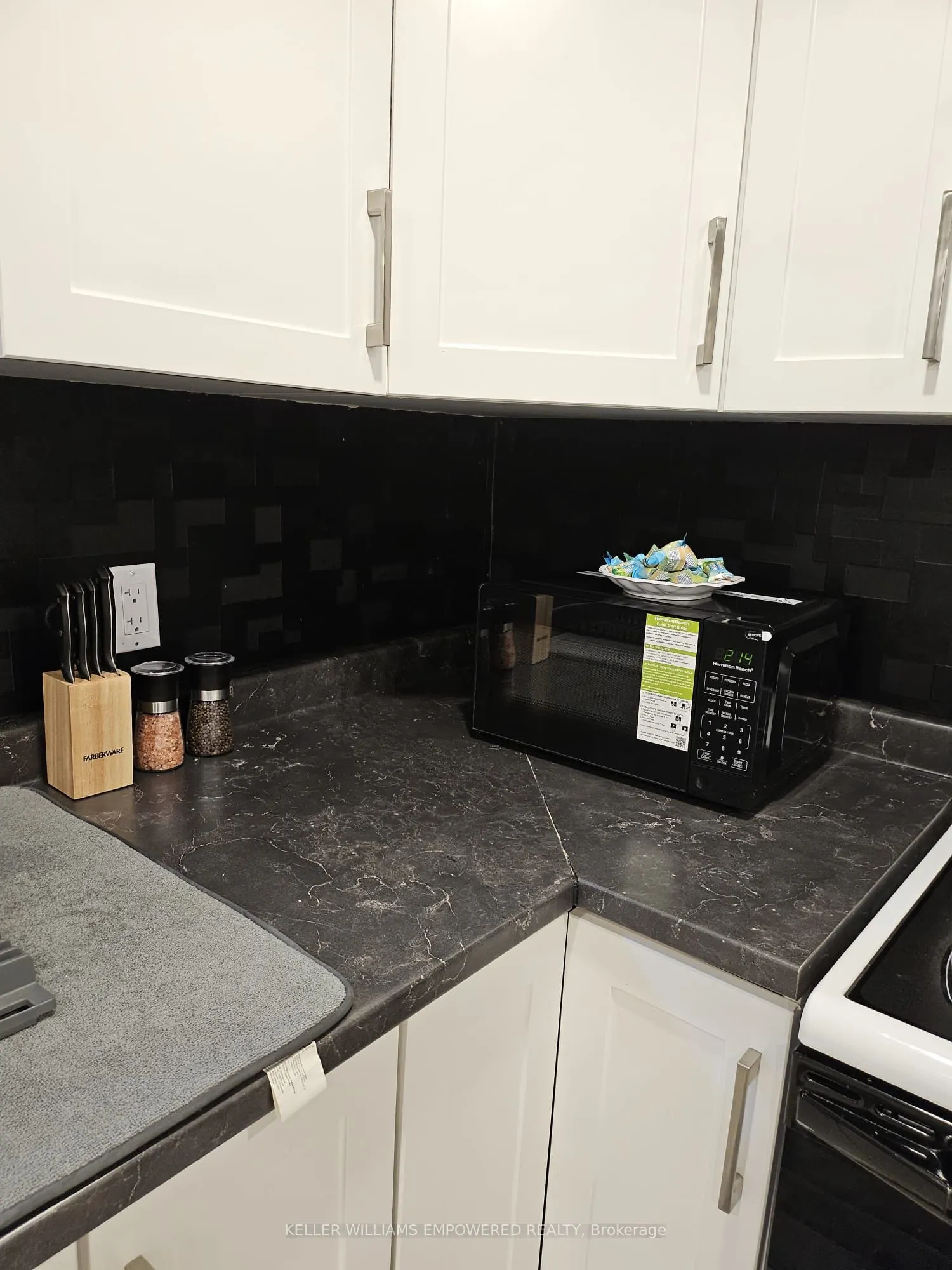 333 Paliser Crescent S