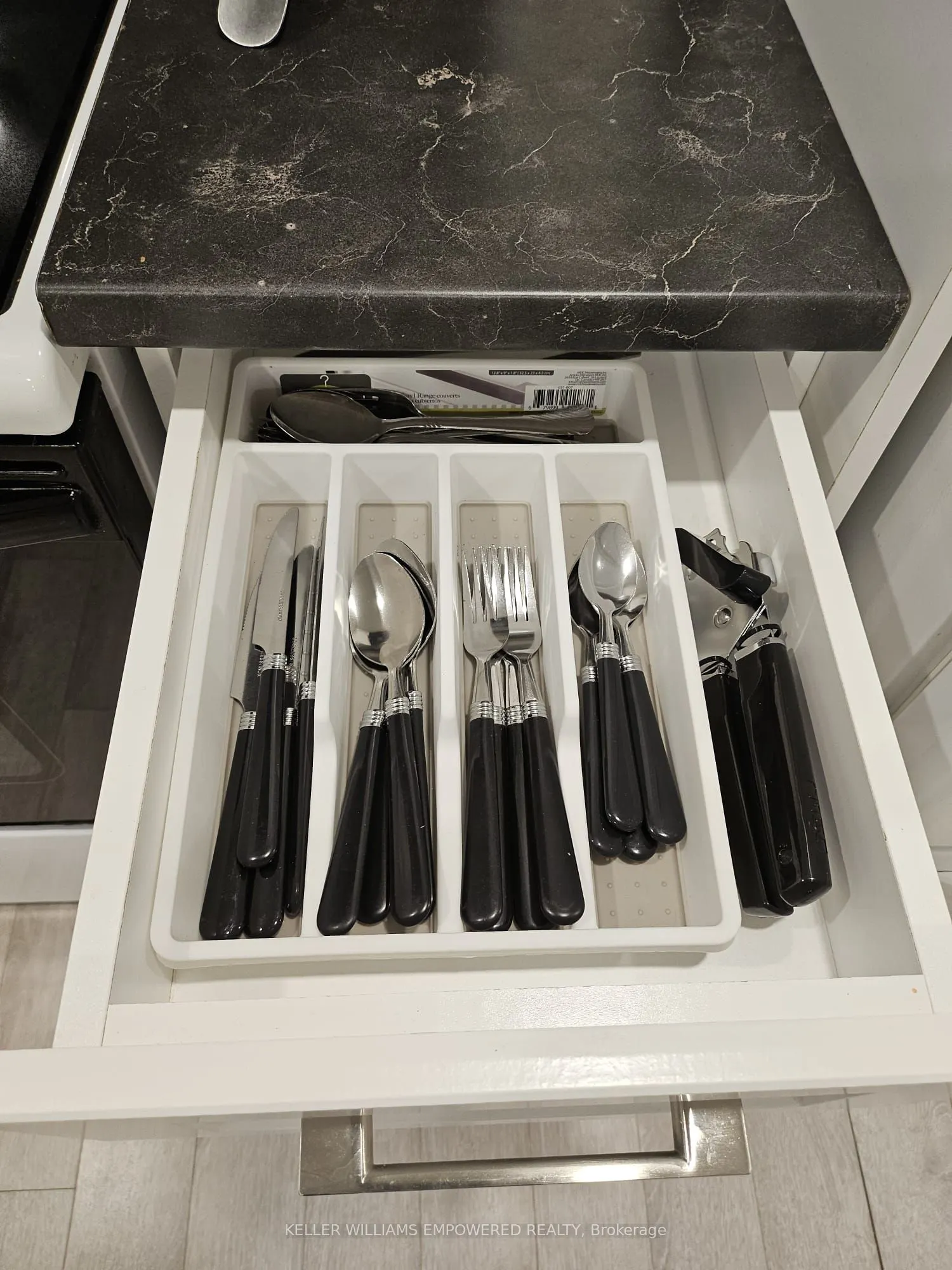 333 Paliser Crescent S