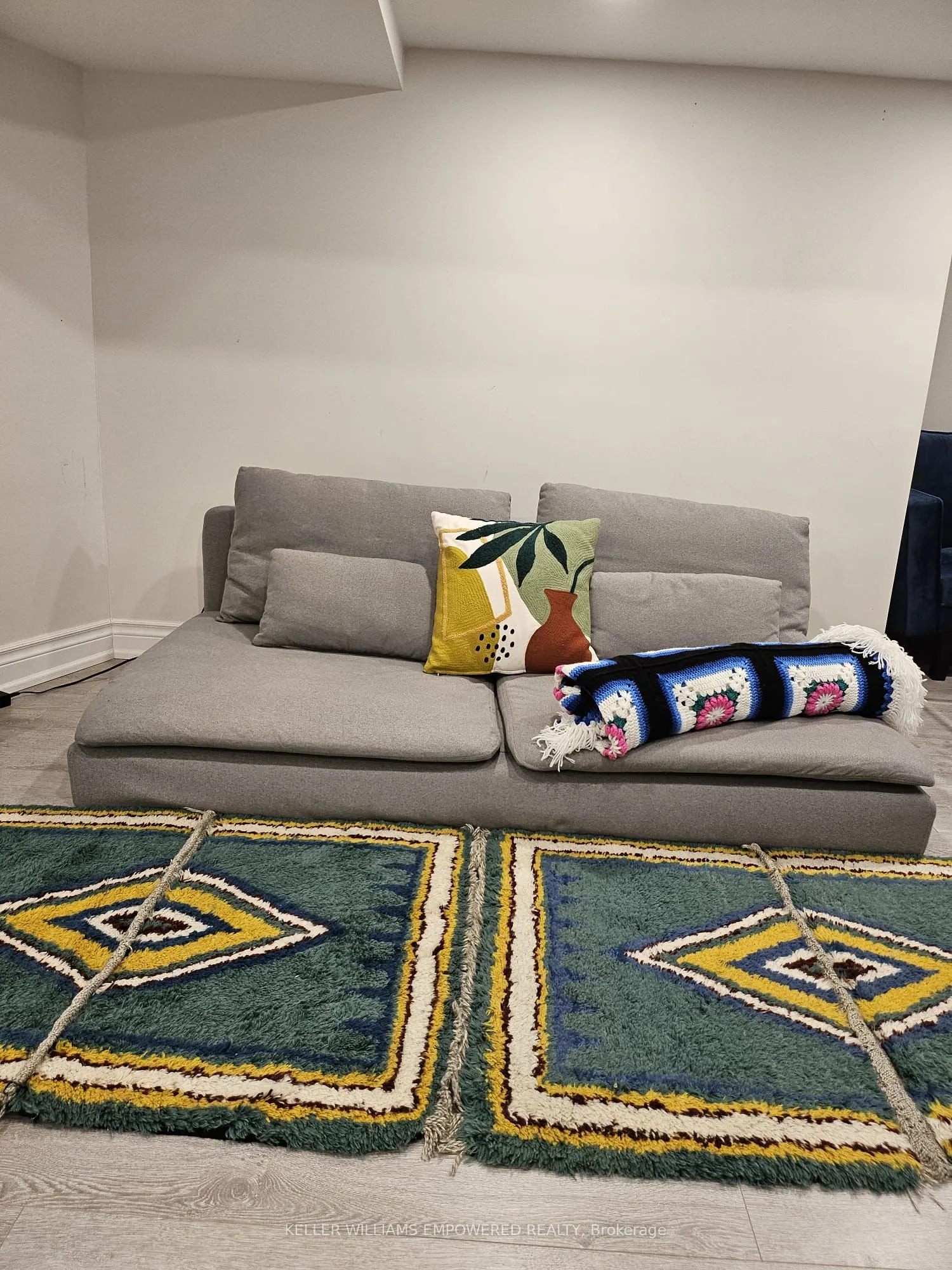 333 Paliser Crescent S