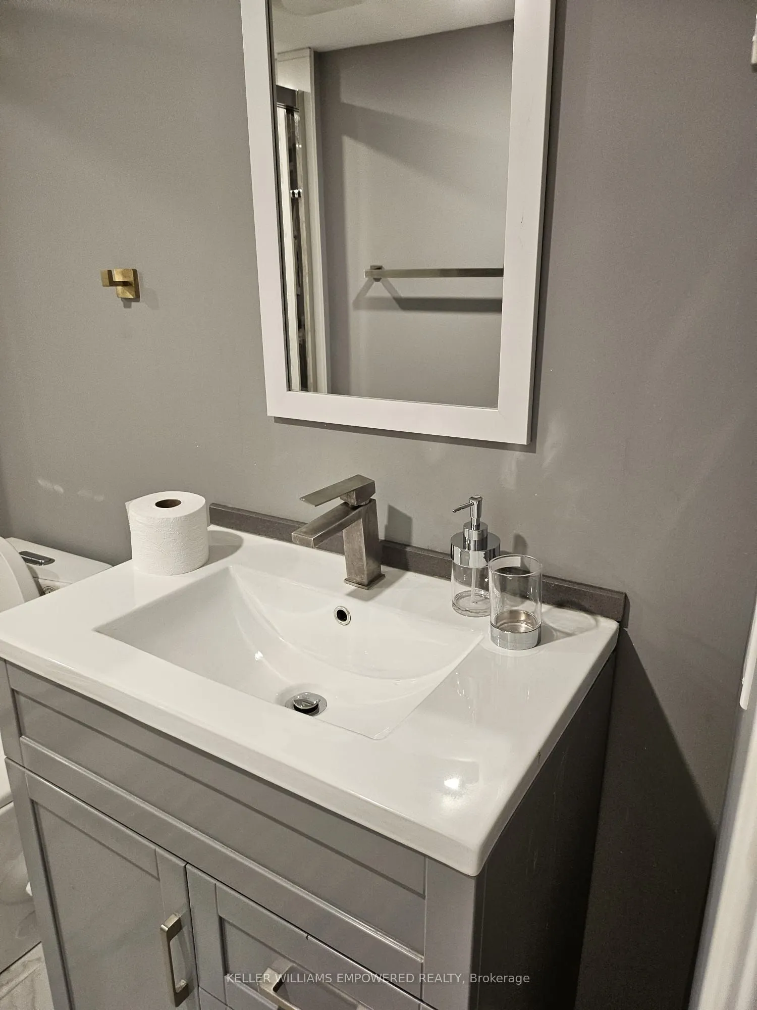 333 Paliser Crescent S