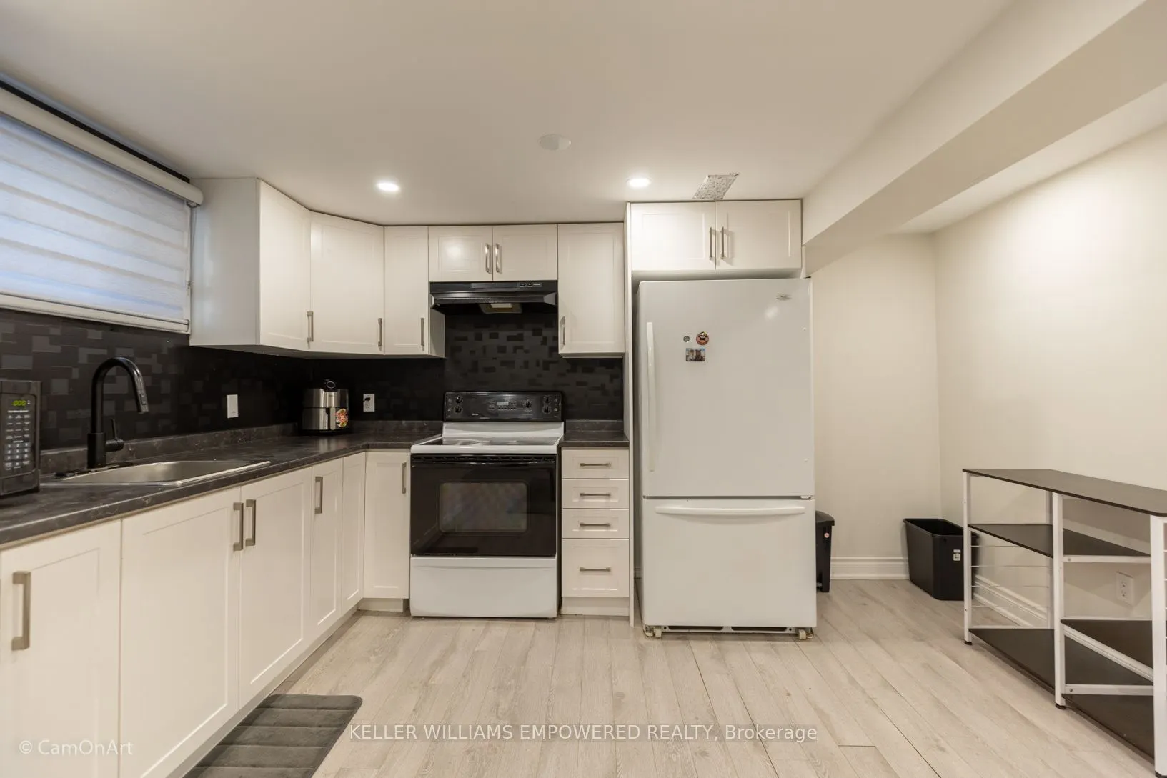 333 Paliser Crescent S