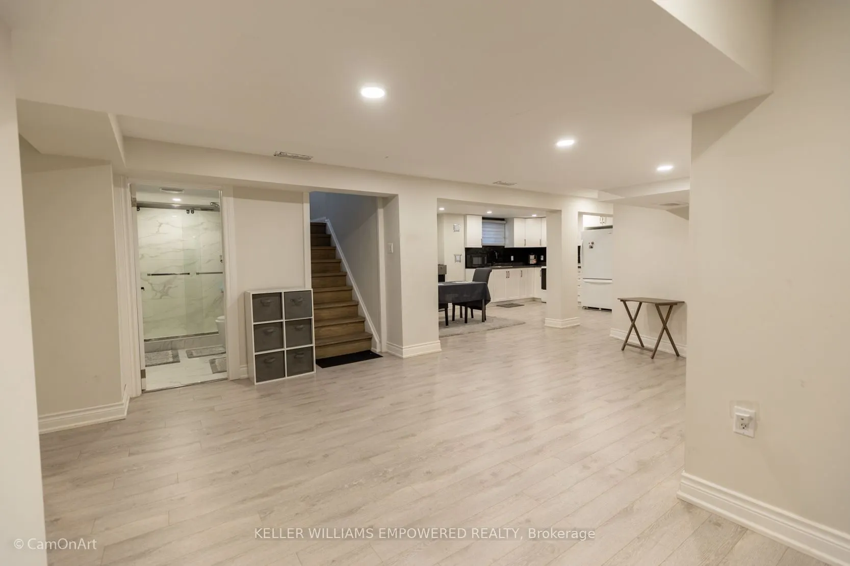 333 Paliser Crescent S