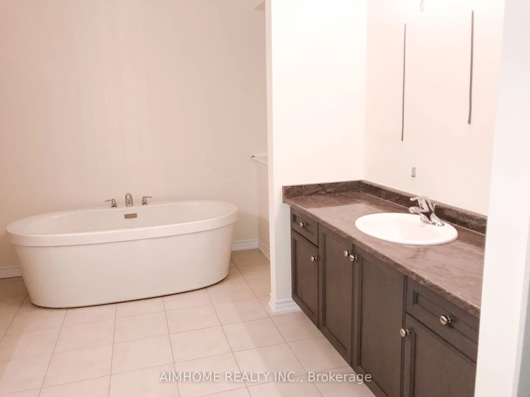 30 Deepwood Crescent