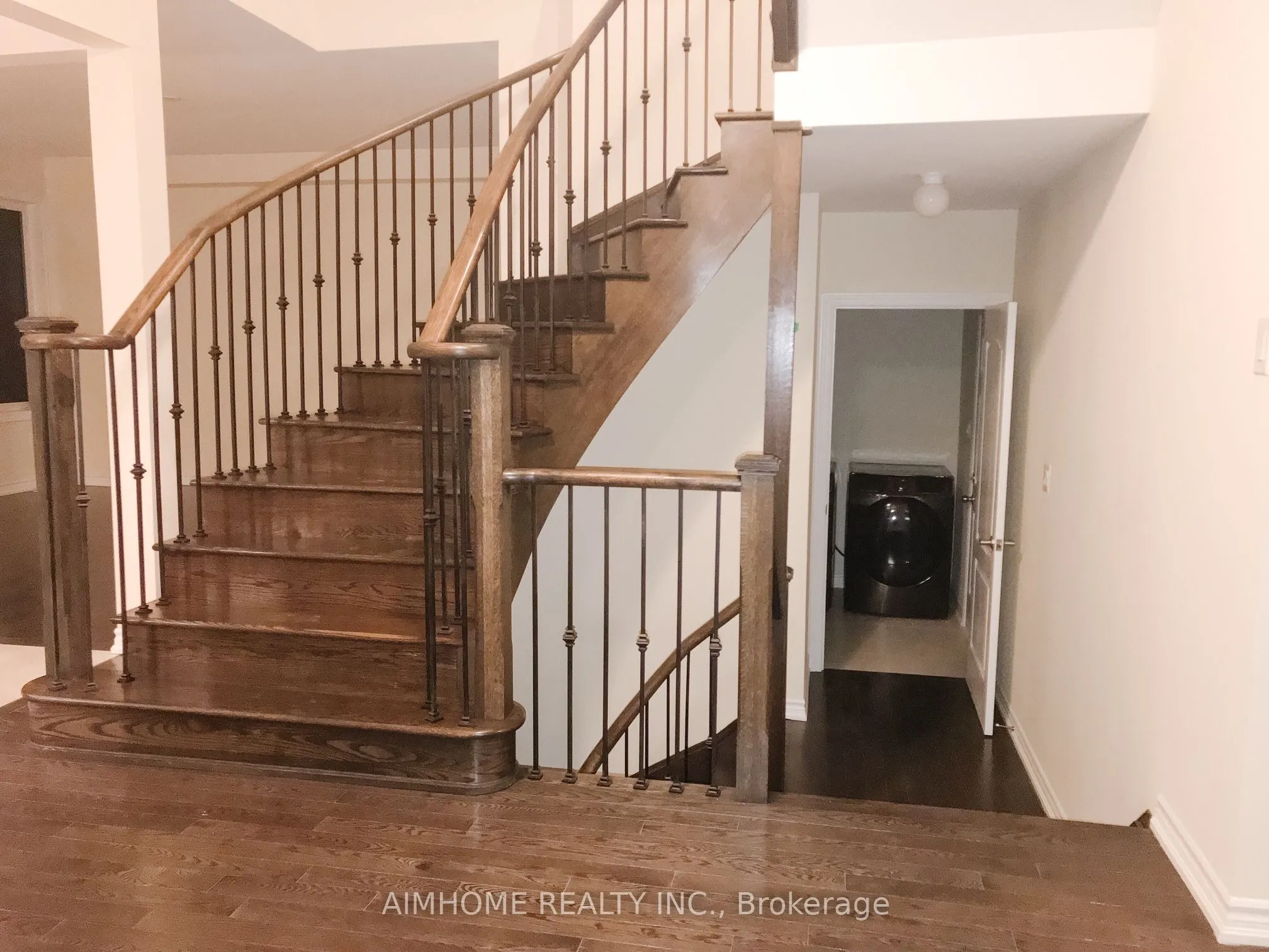 30 Deepwood Crescent