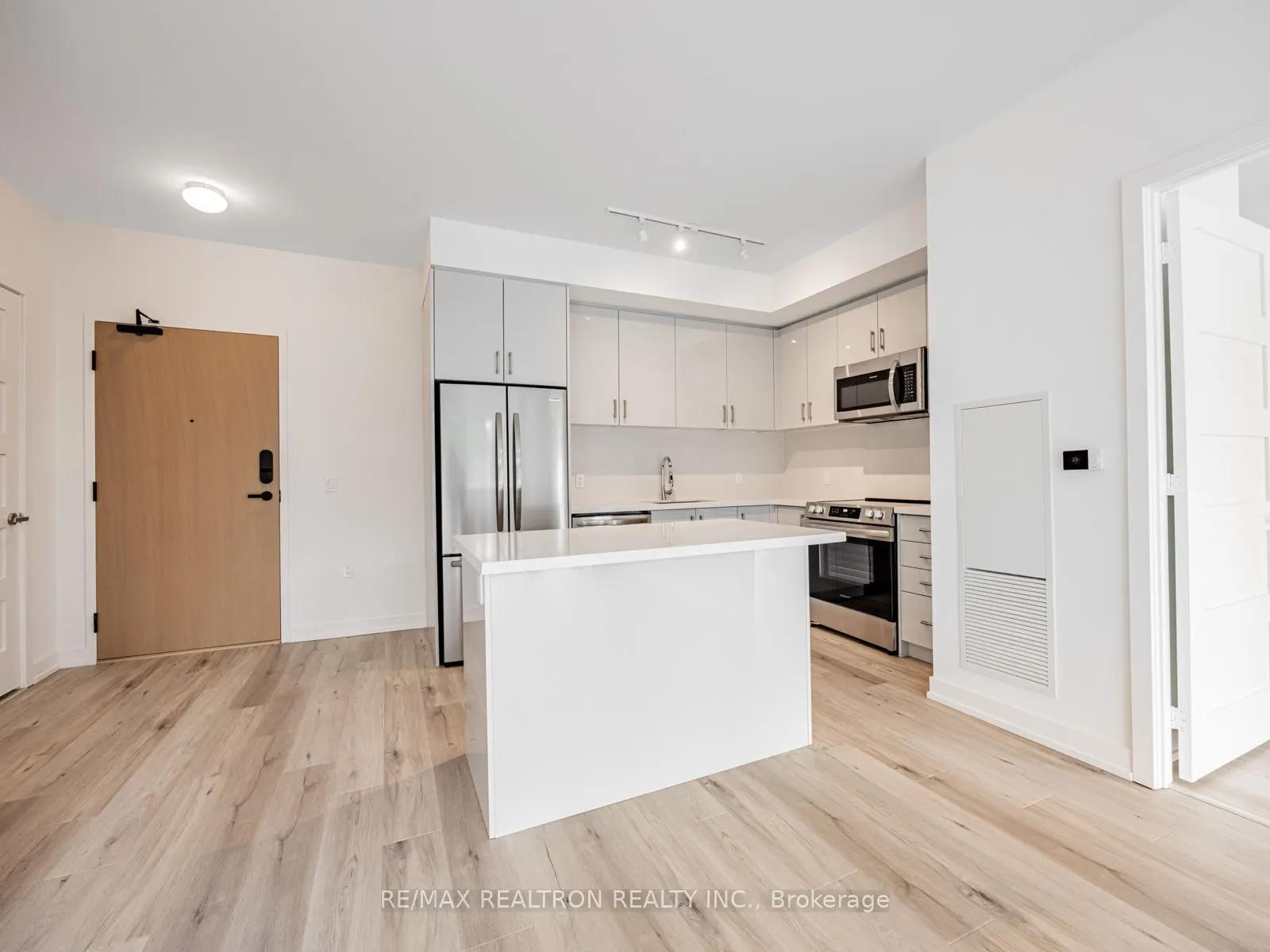 333 Sunseeker Avenue, #313