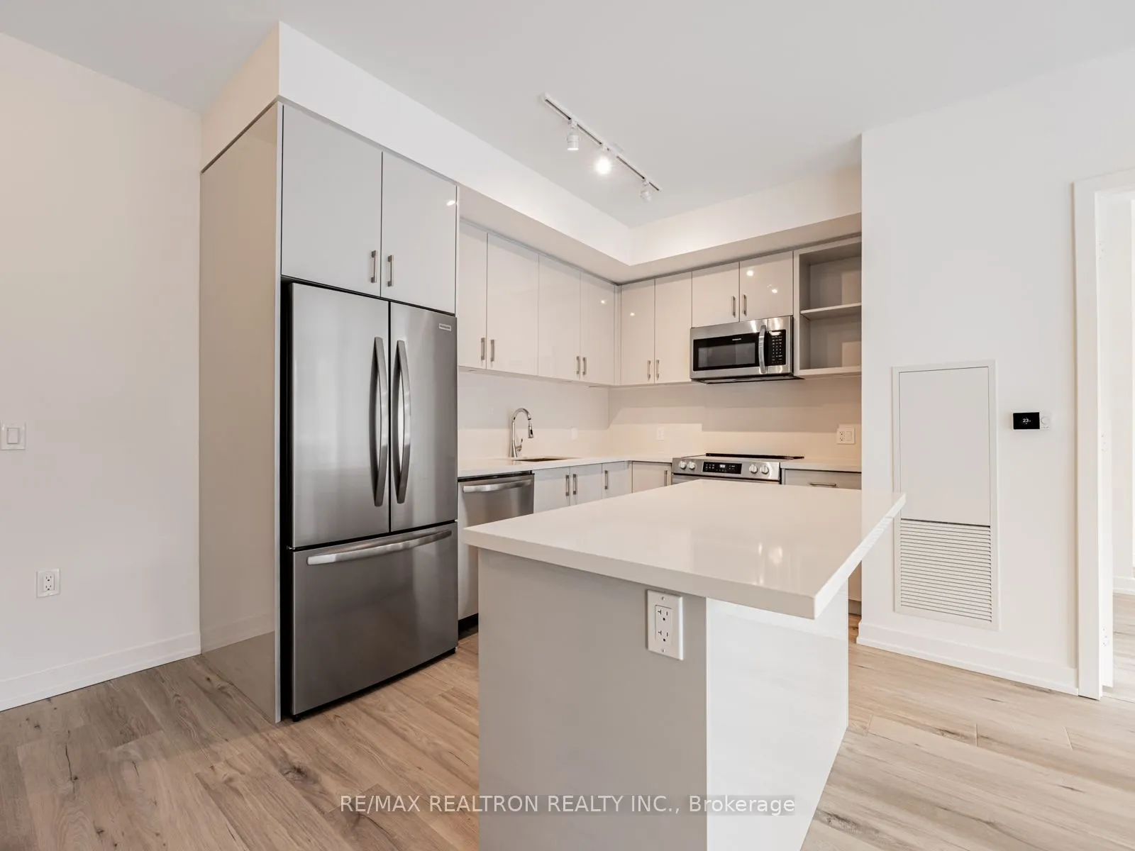 333 Sunseeker Avenue, #313