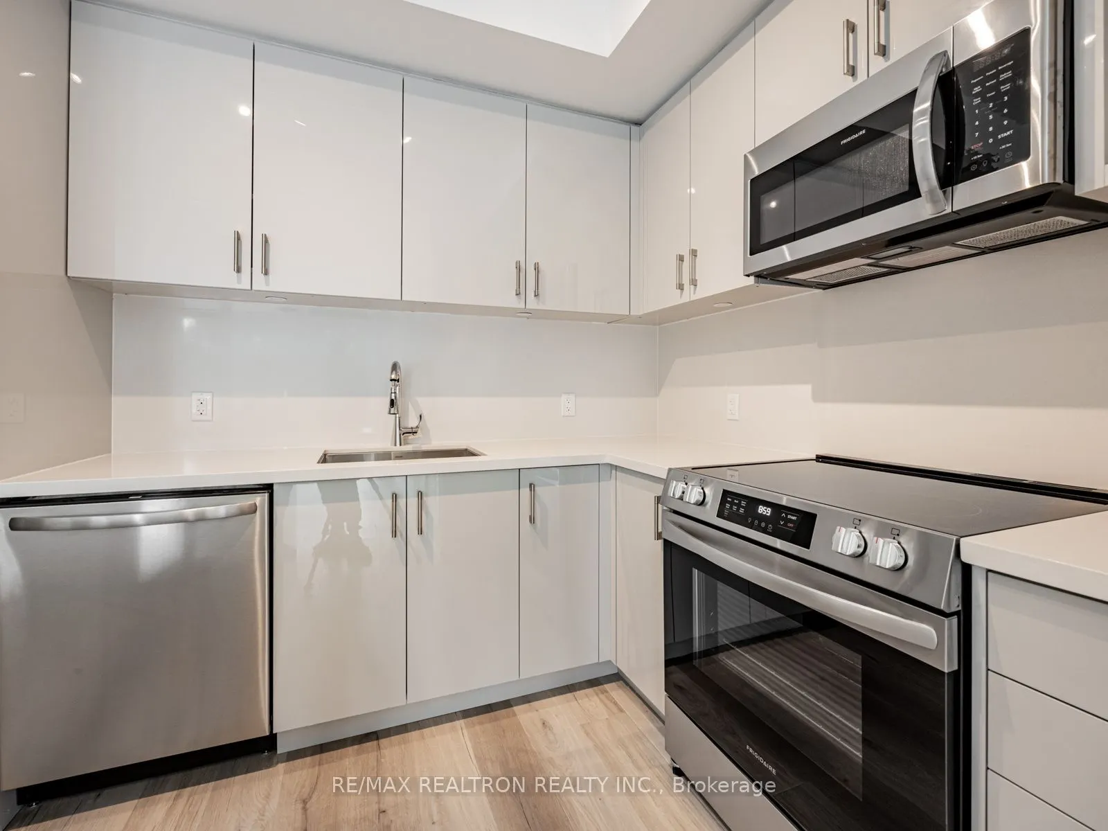 333 Sunseeker Avenue, #313