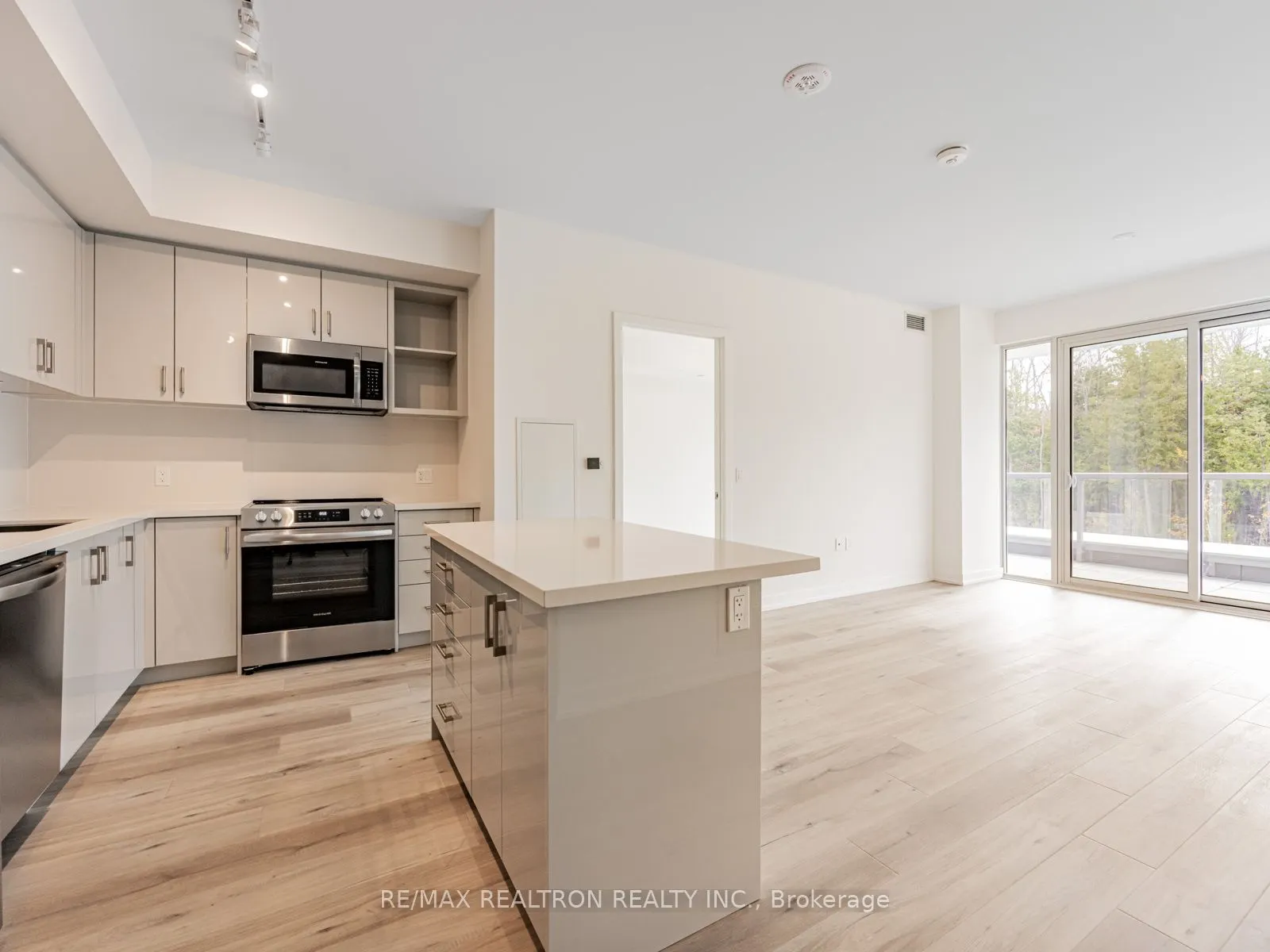 333 Sunseeker Avenue, #313