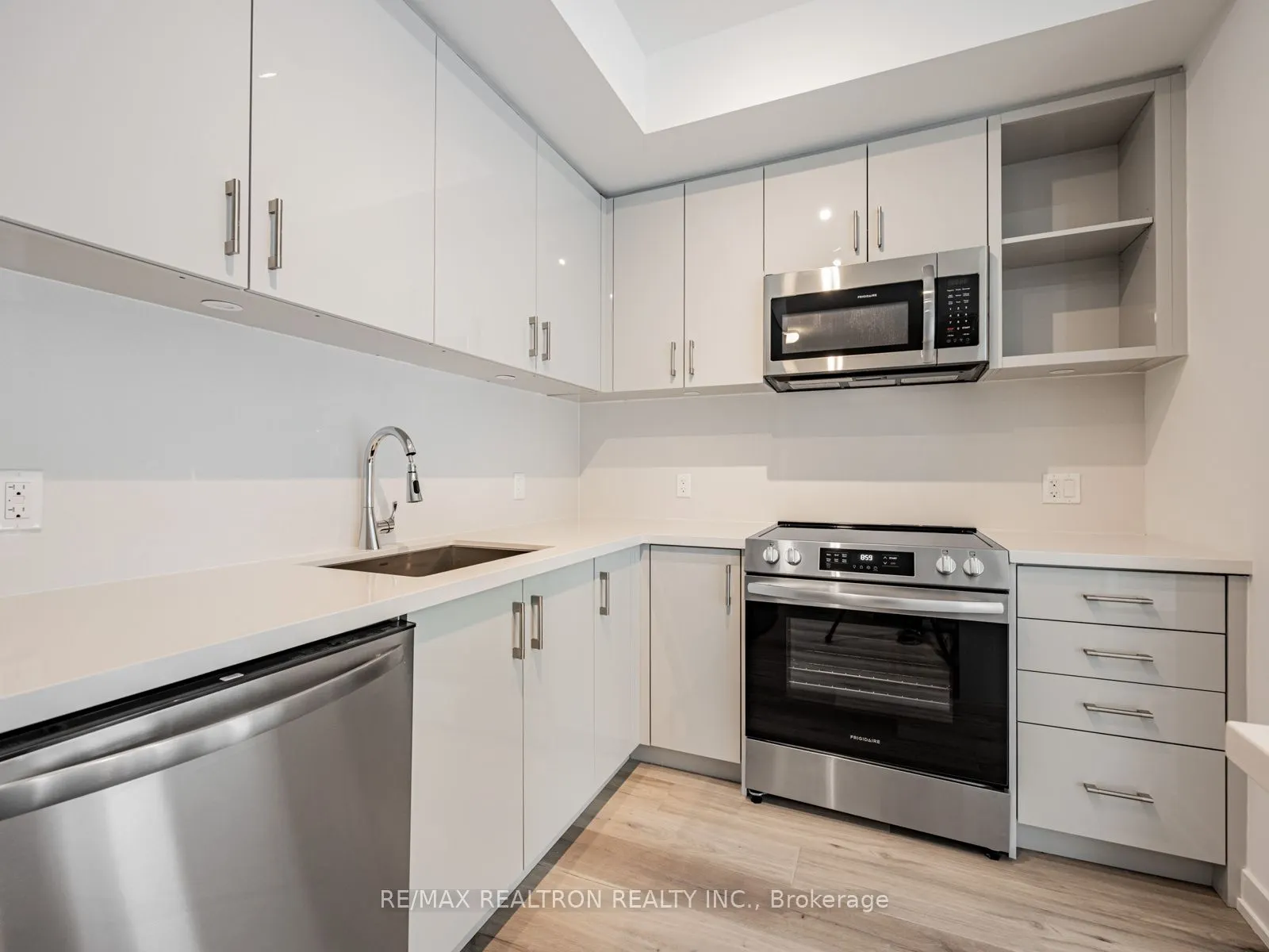 333 Sunseeker Avenue, #313