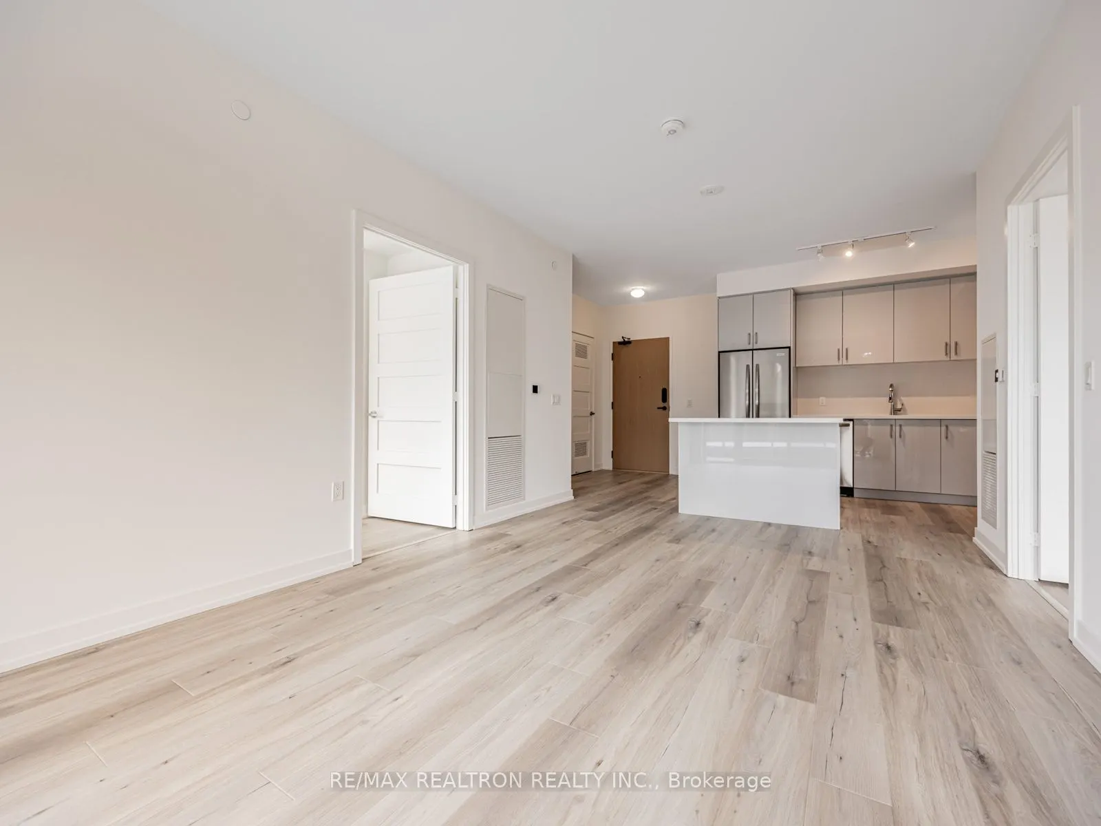 333 Sunseeker Avenue, #313