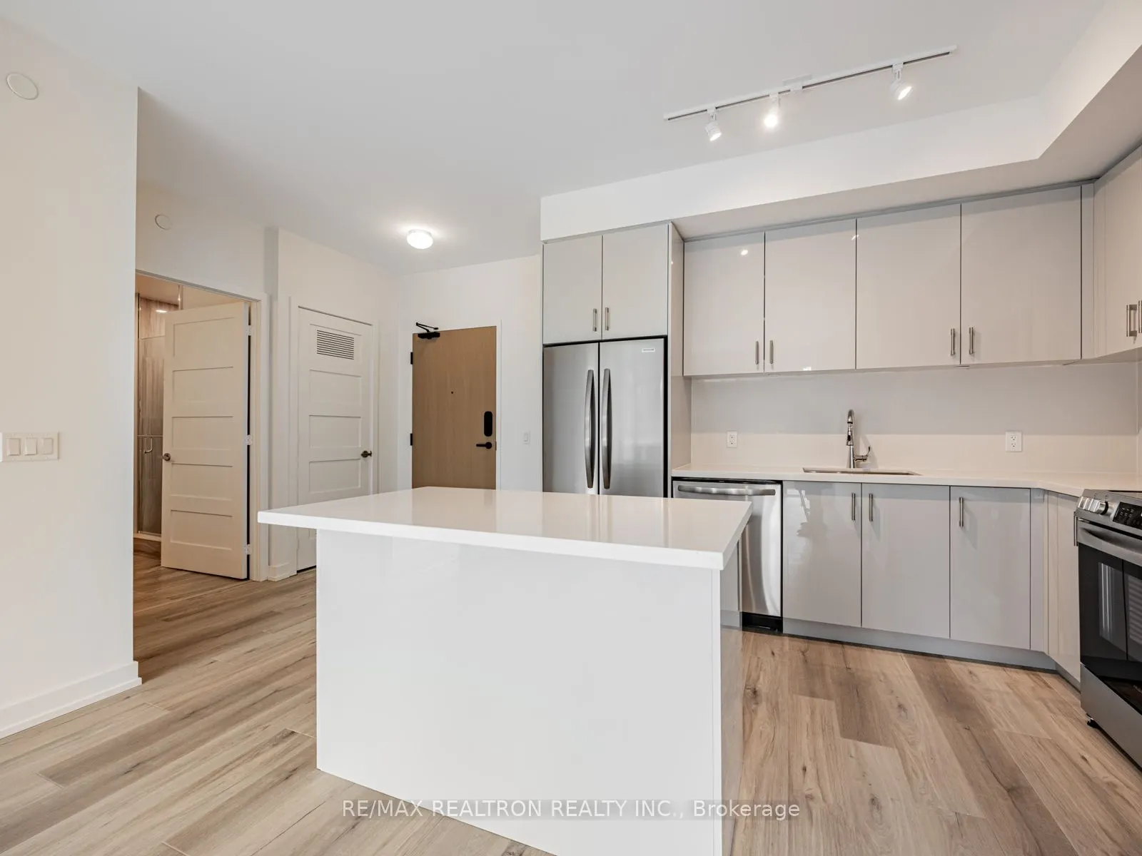 333 Sunseeker Avenue, #313