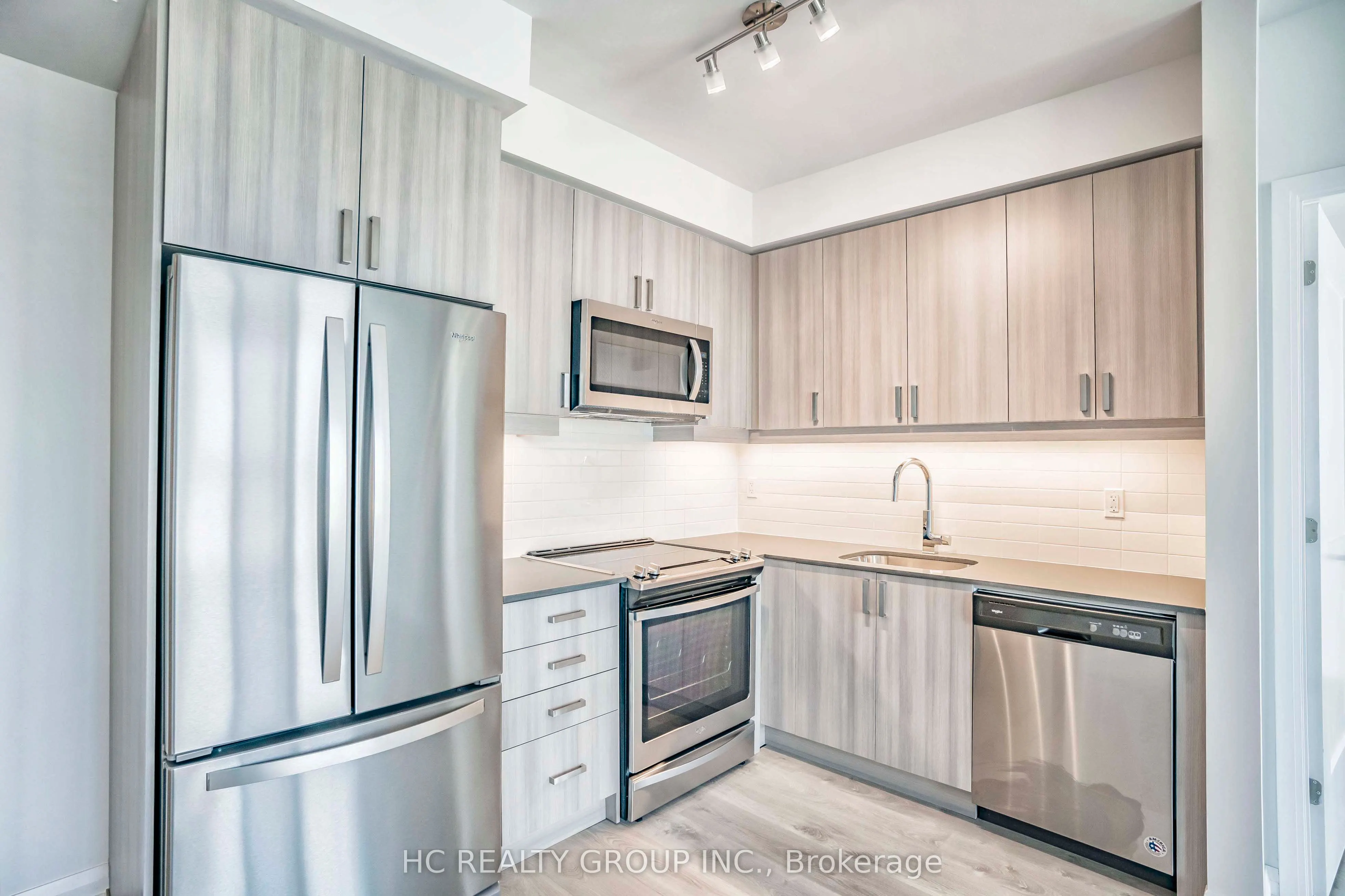 7895 Jane Street, #Lph10