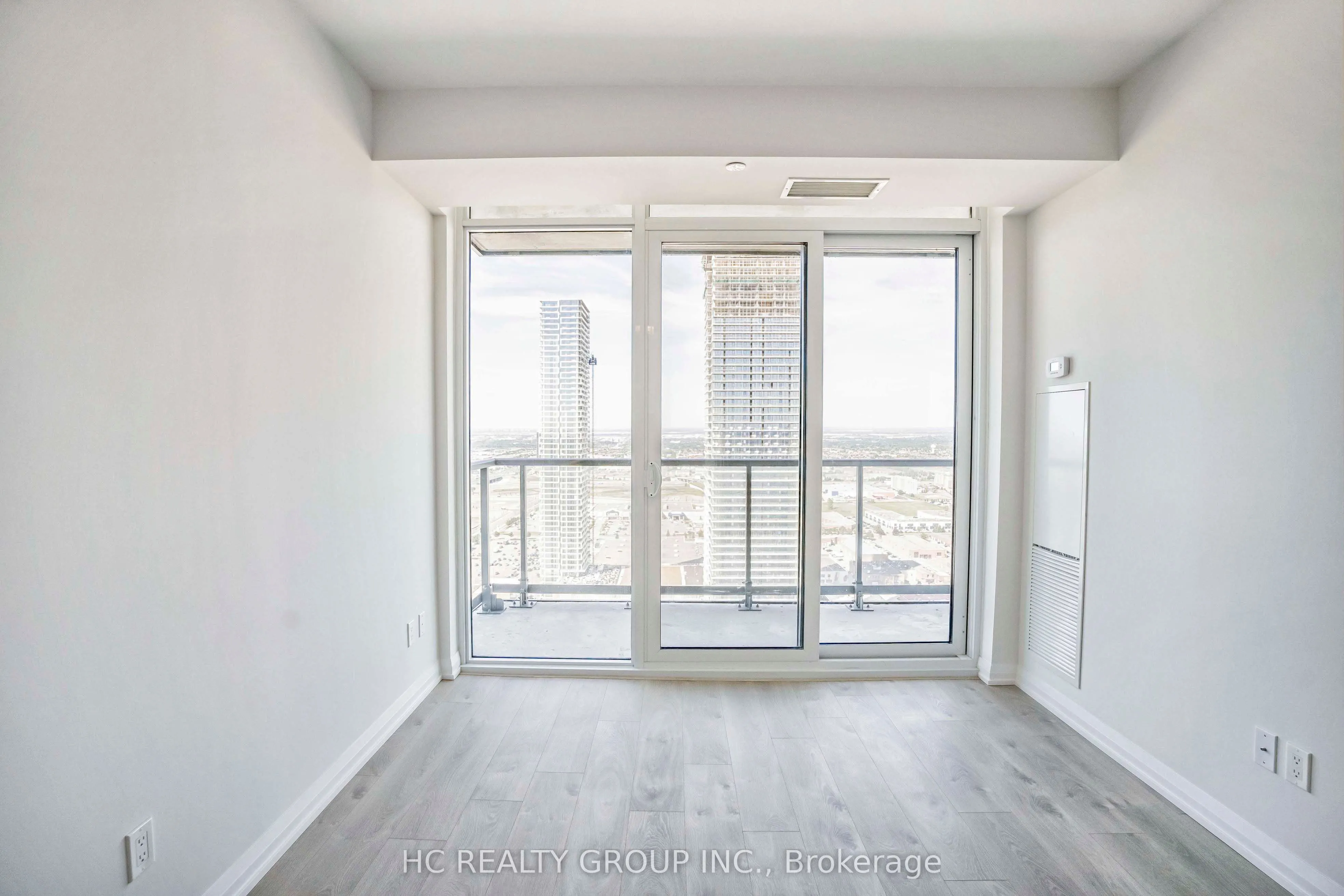 7895 Jane Street, #Lph10