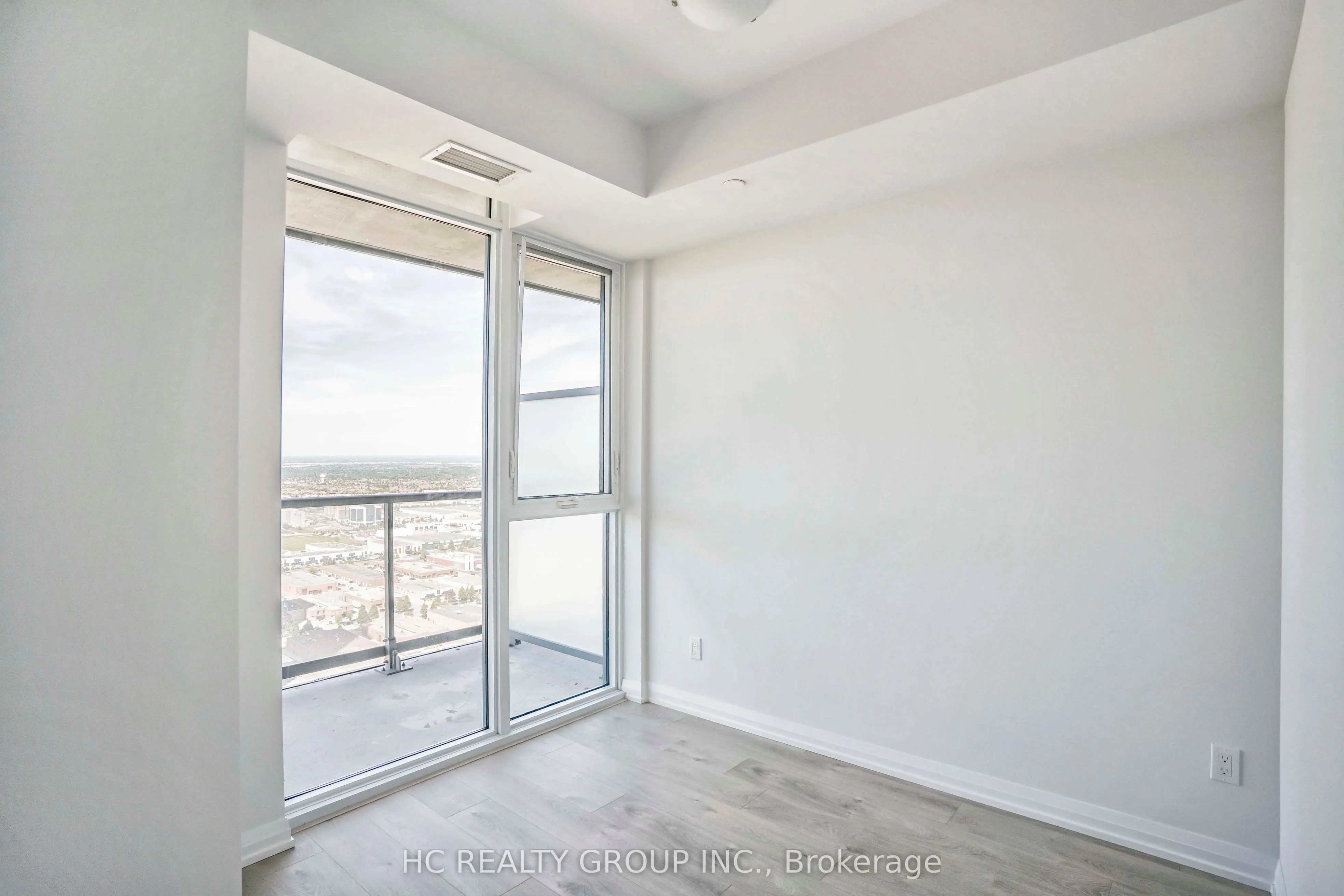 7895 Jane Street, #Lph10