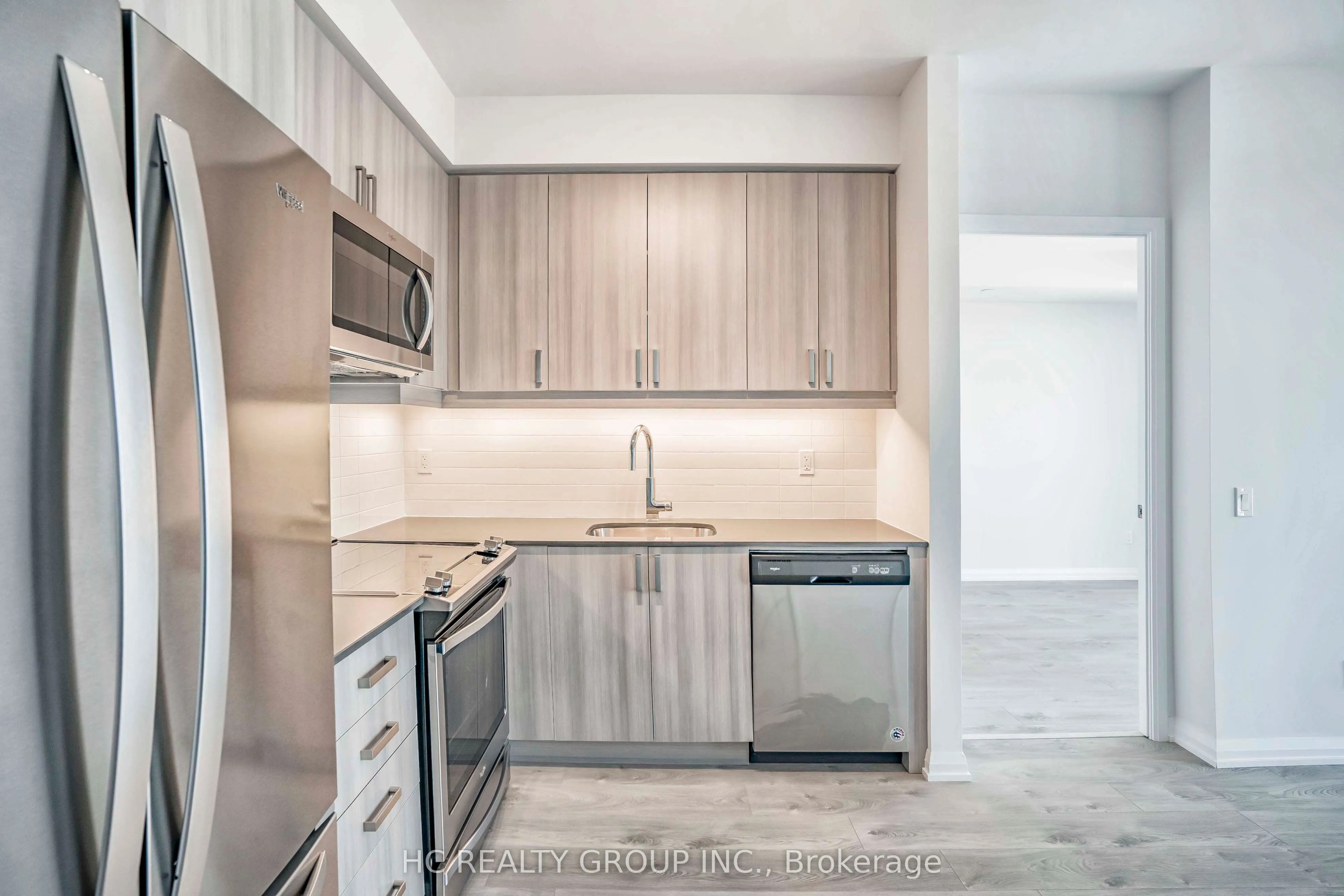 7895 Jane Street, #Lph10