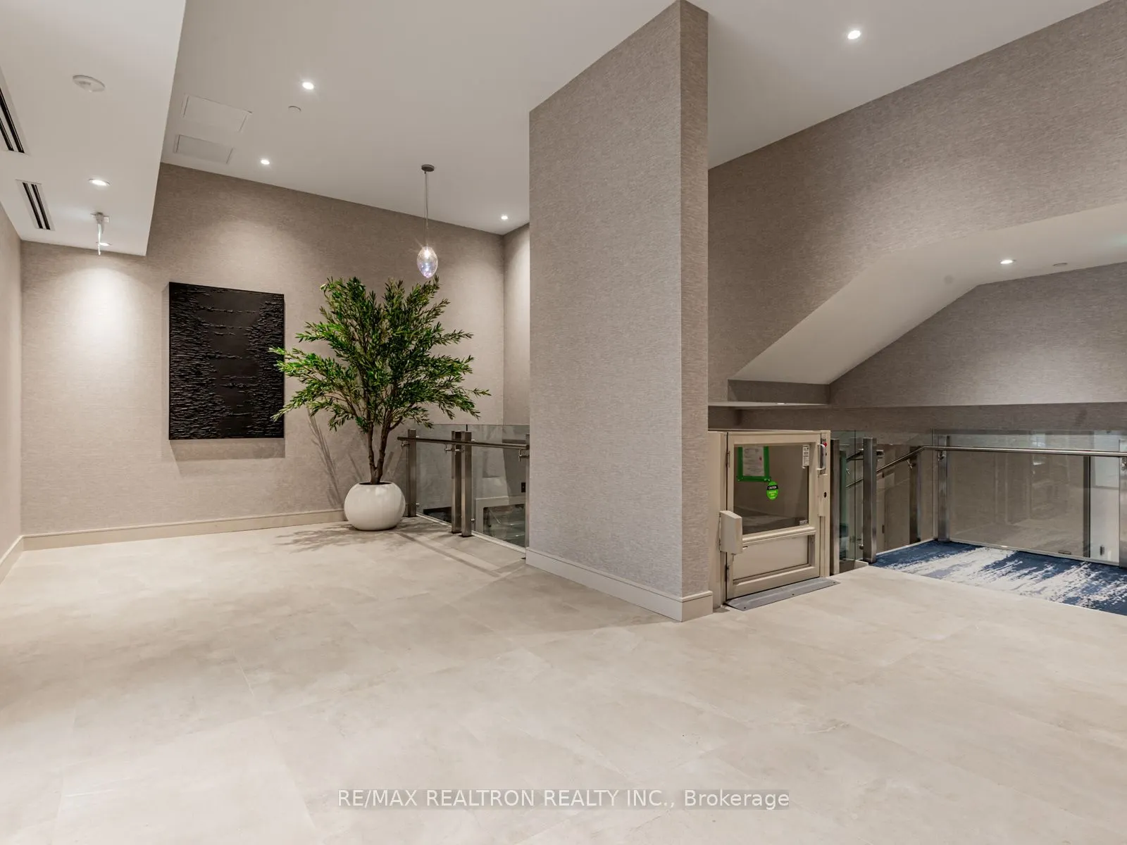 333 Sunseeker Avenue, #136