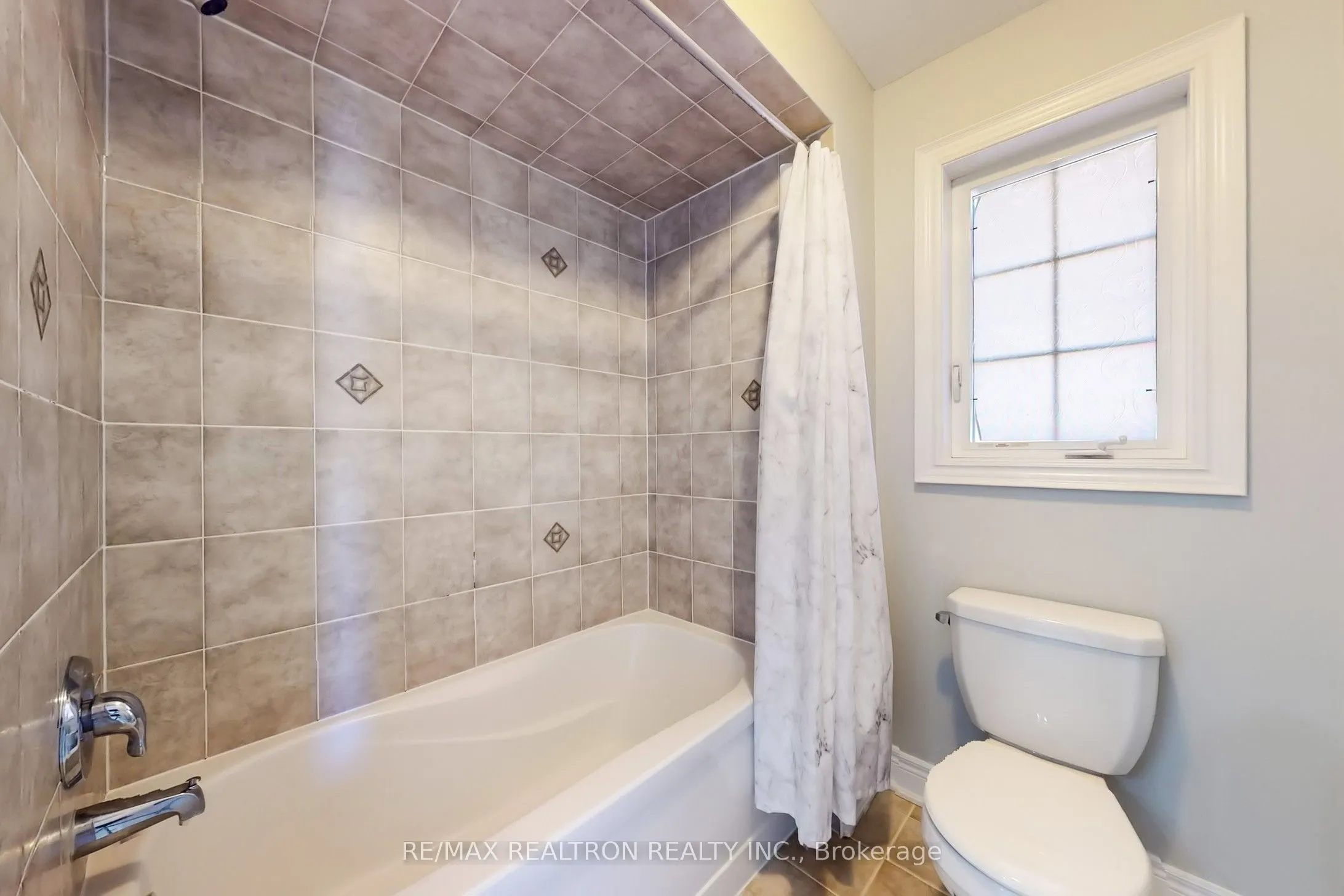 363 Maria Antonia Road