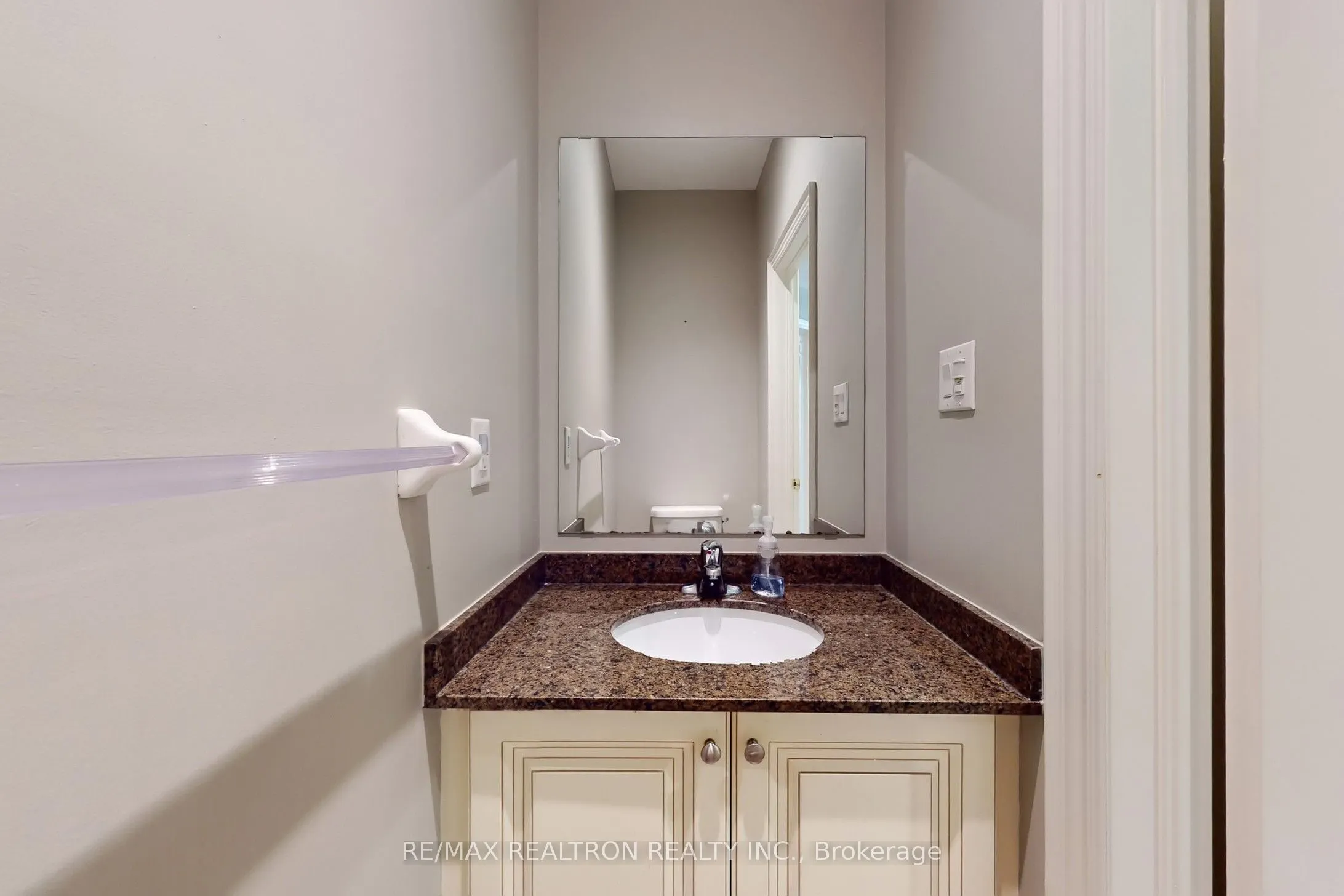 363 Maria Antonia Road