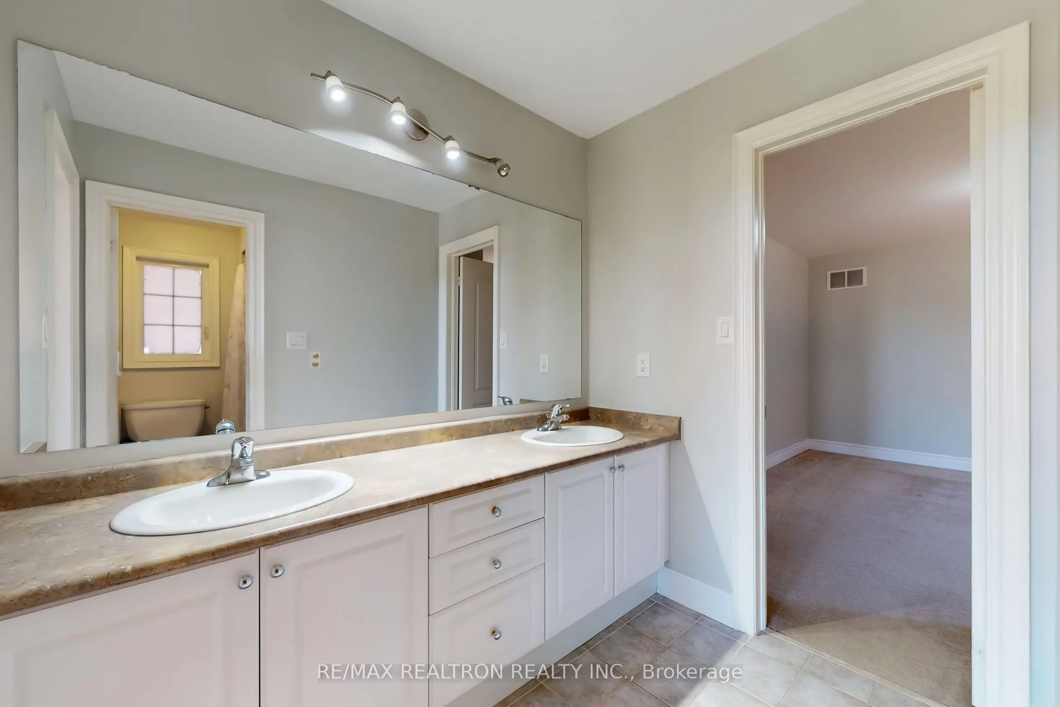 363 Maria Antonia Road