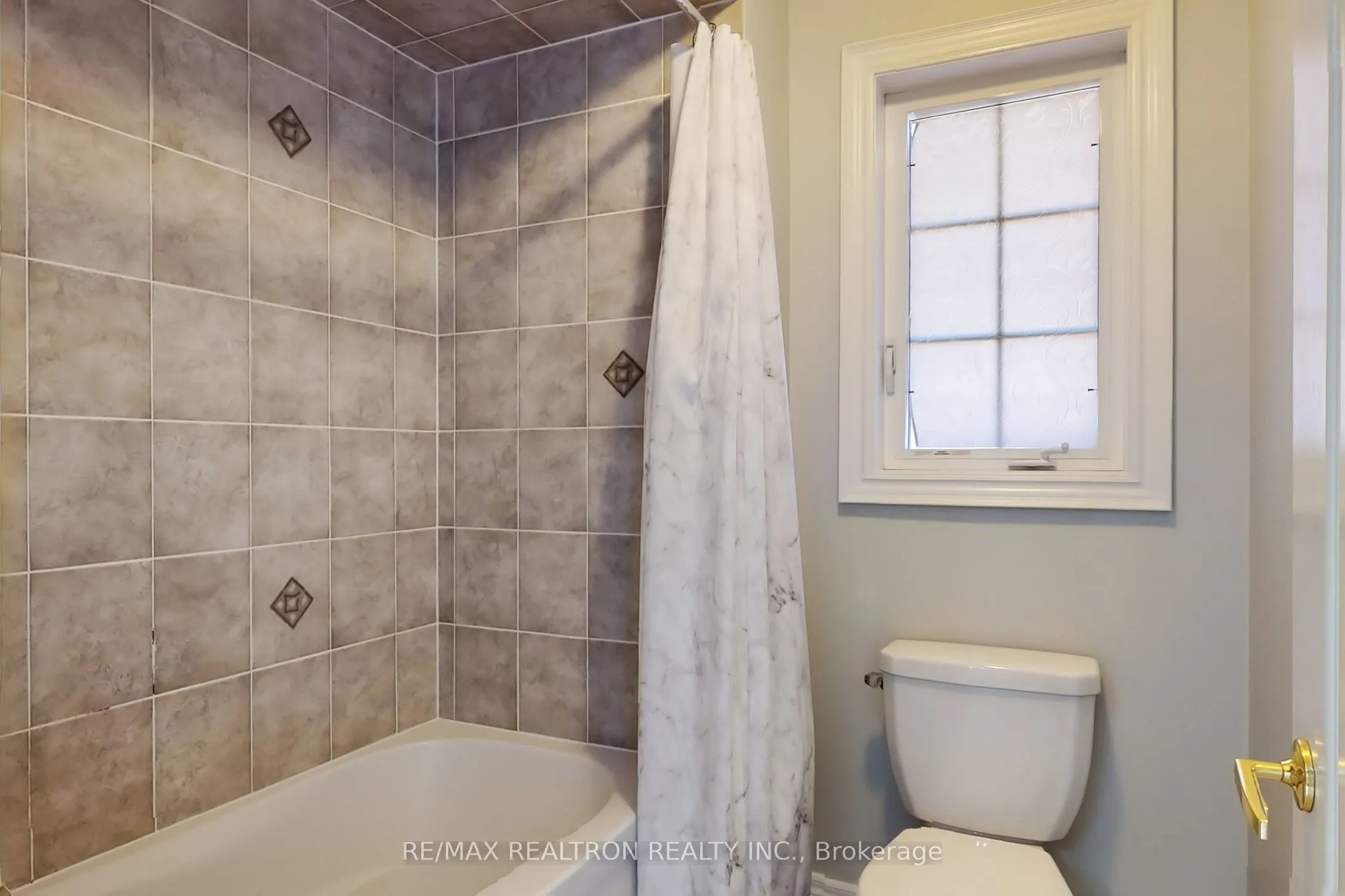 363 Maria Antonia Road