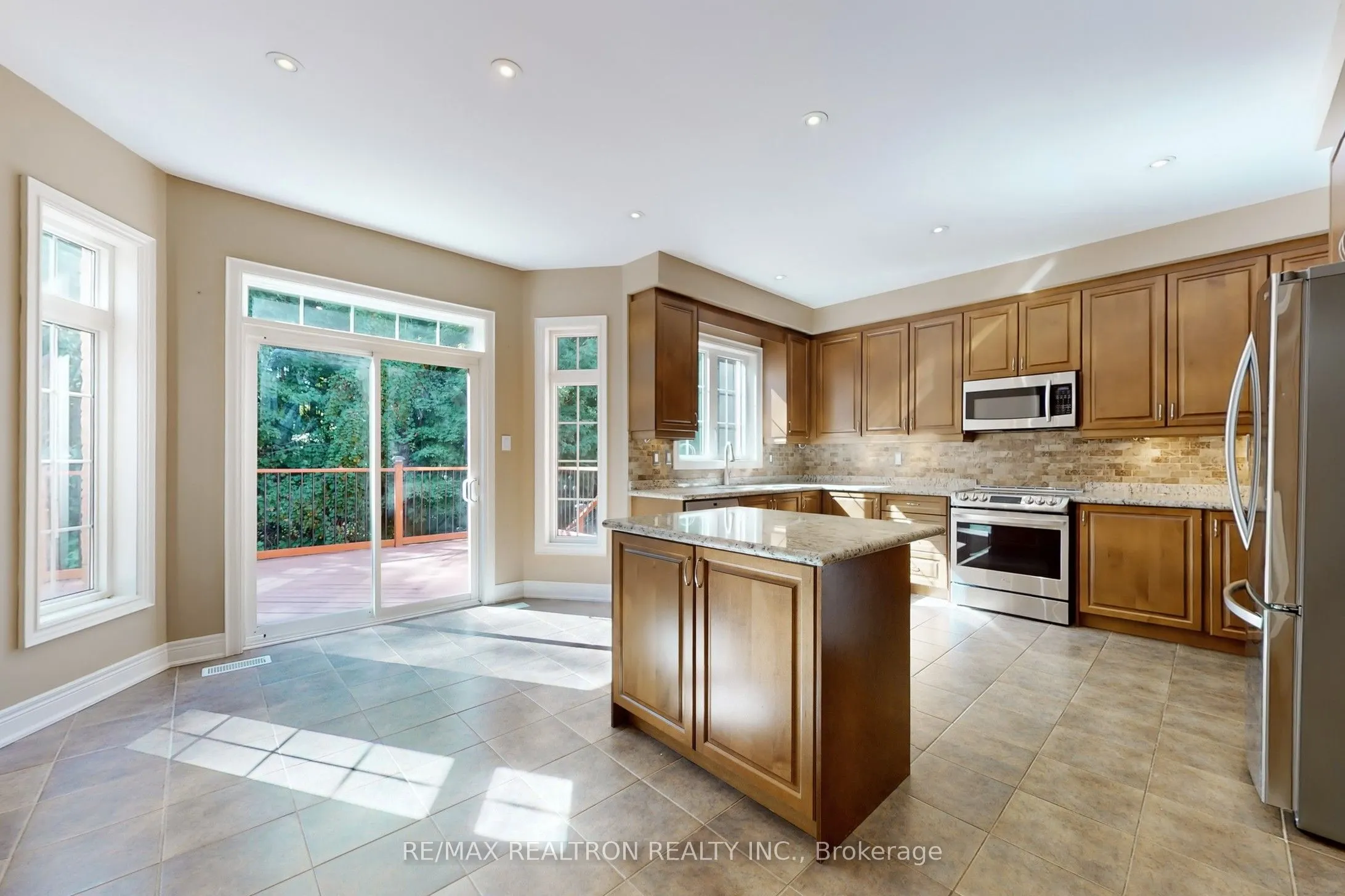 363 Maria Antonia Road