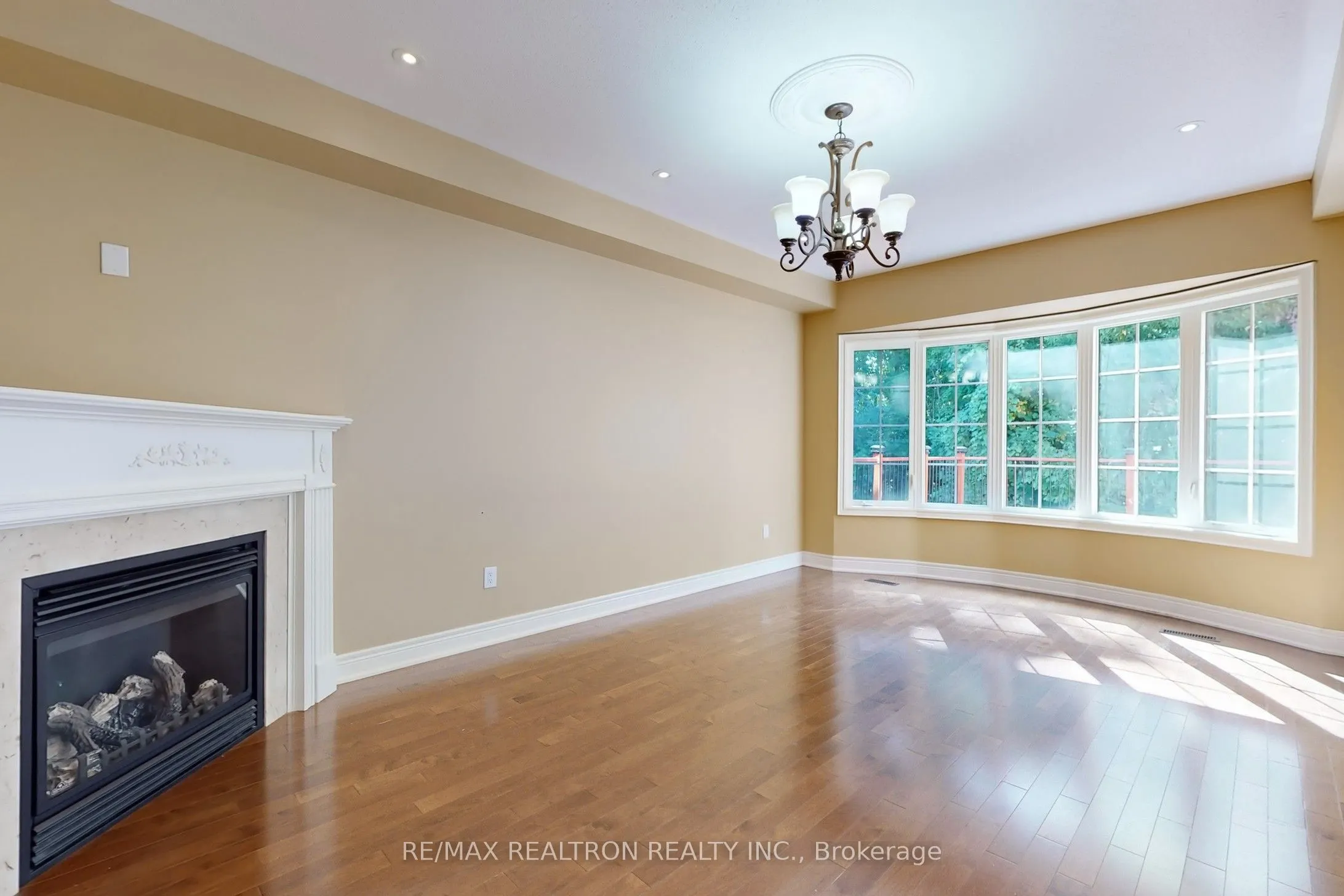 363 Maria Antonia Road